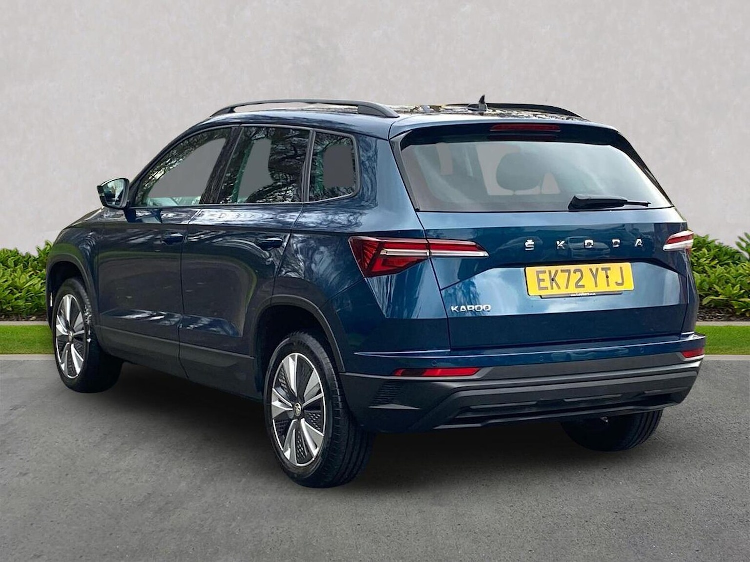 Used Skoda Karoq 2022 for sale - 76968988: Photo 2