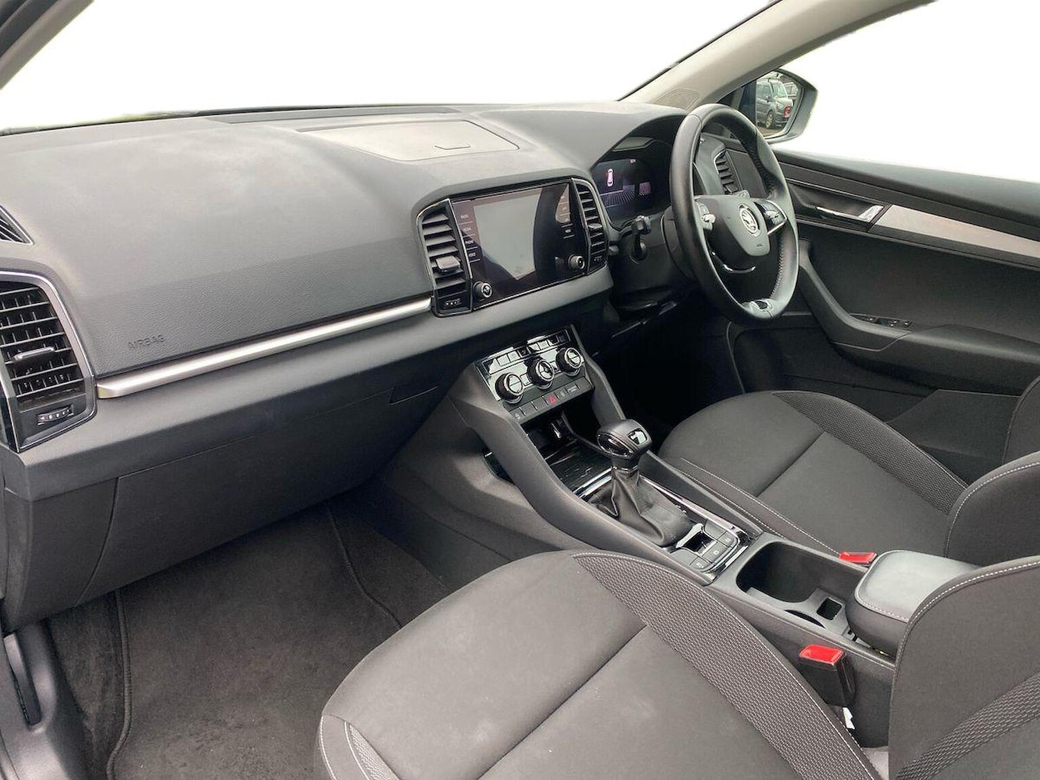 Used Skoda Karoq 2022 for sale - 76968988: Photo 8