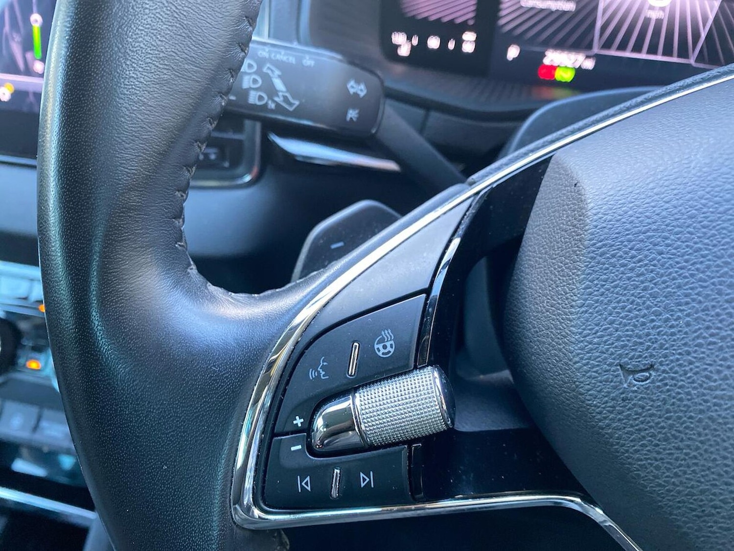 Used Skoda Karoq 2022 for sale - 76918961: Photo 28