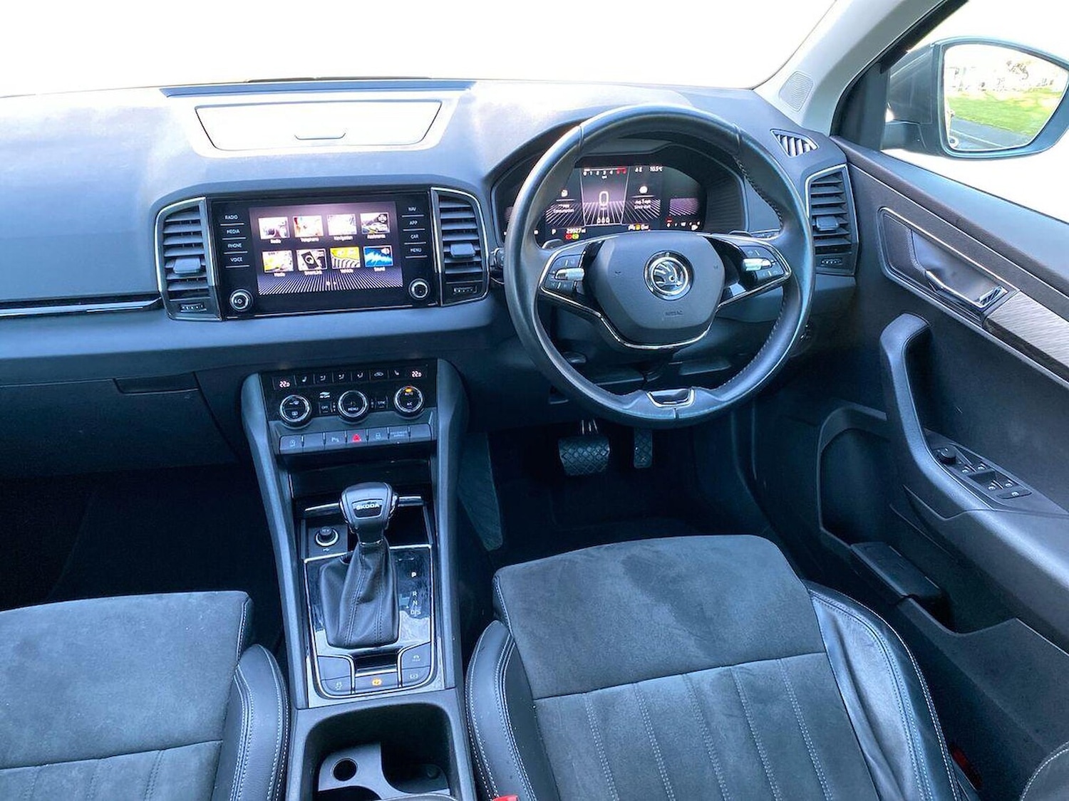 Used Skoda Karoq 2022 for sale - 76918961: Photo 9