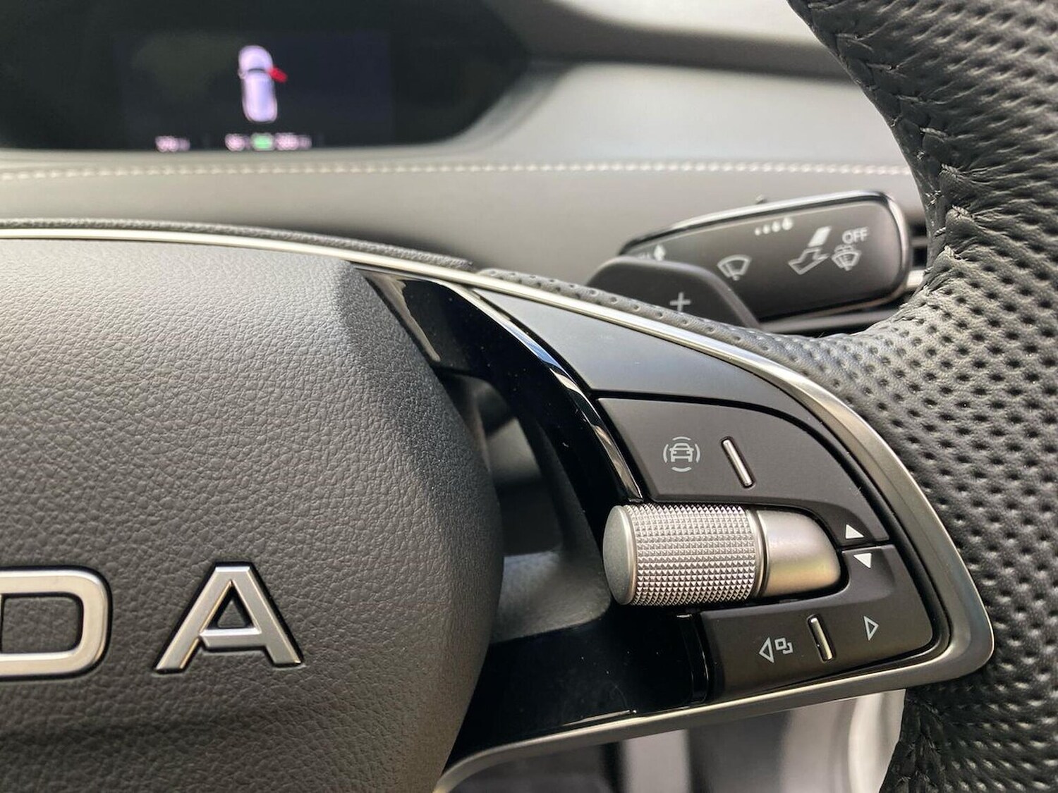 Used Skoda Enyaq 2025 for sale - 77487359: Photo 30