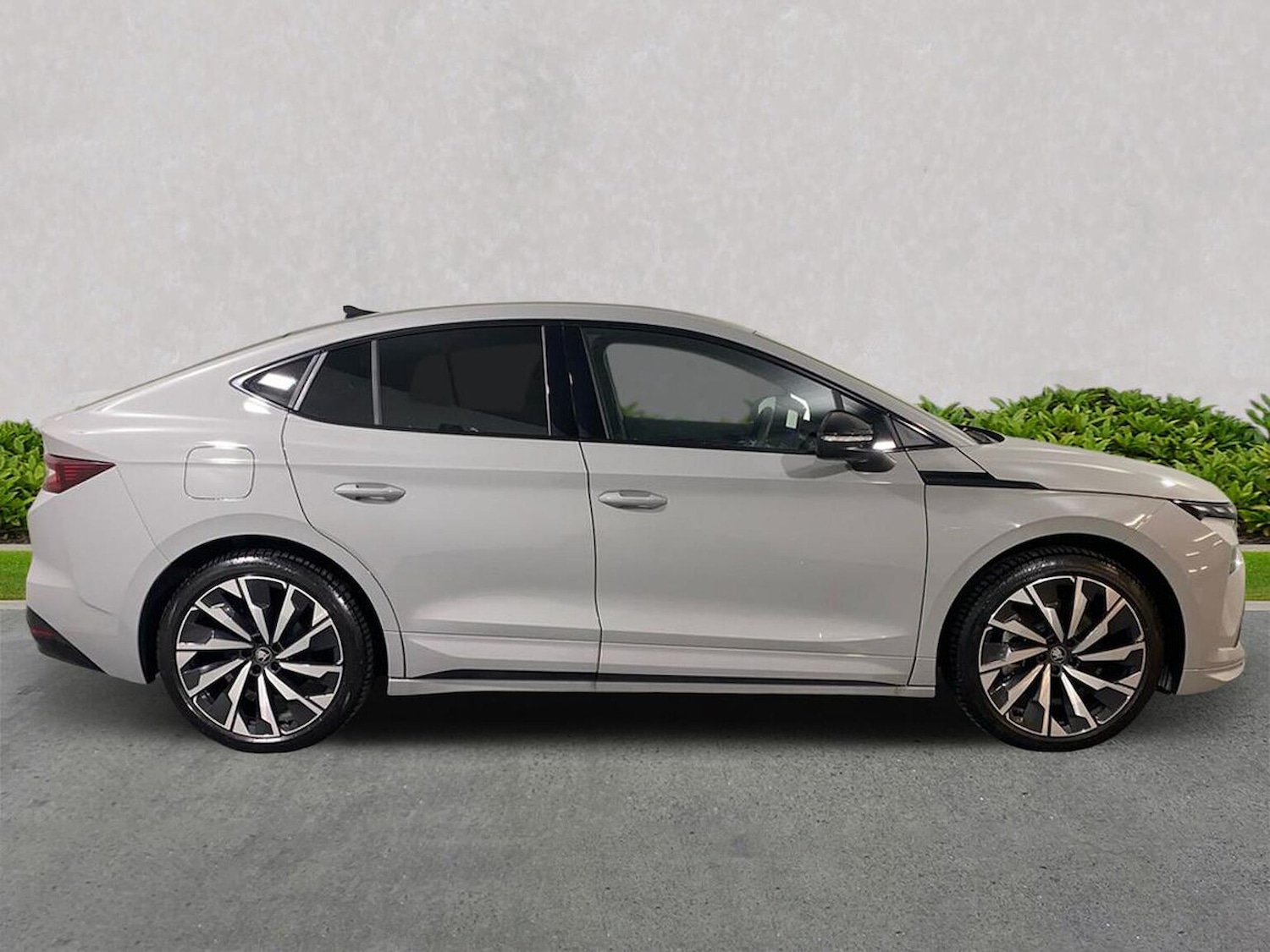 Used Skoda Enyaq 2025 for sale - 77487359: Photo 4