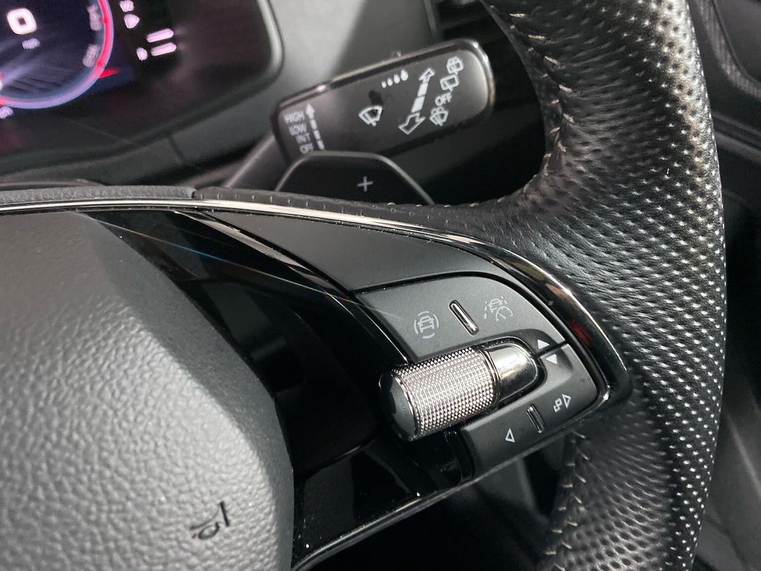 Used Skoda Karoq 2023 for sale - 77001870: Photo 46