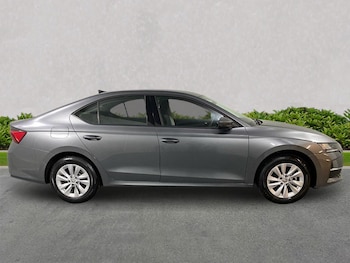 Used Skoda Octavia 2024 for sale - 76449579: Photo