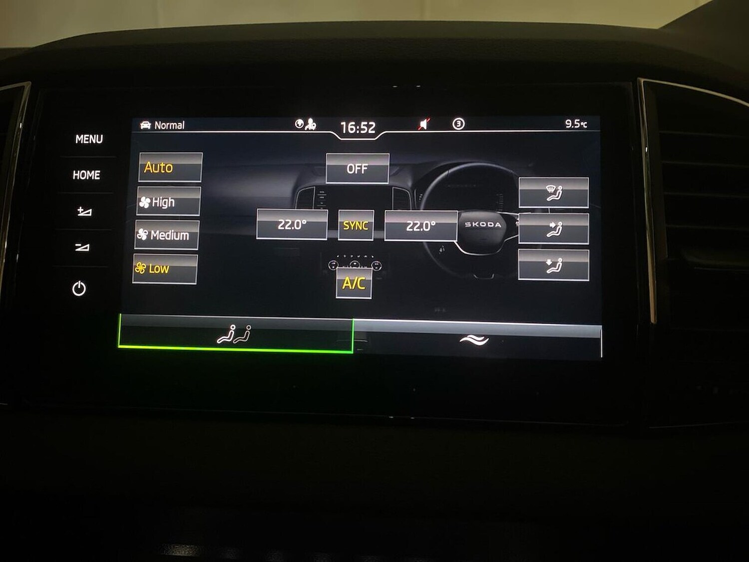 Used Skoda Karoq 2025 for sale - 77962326: Photo 24