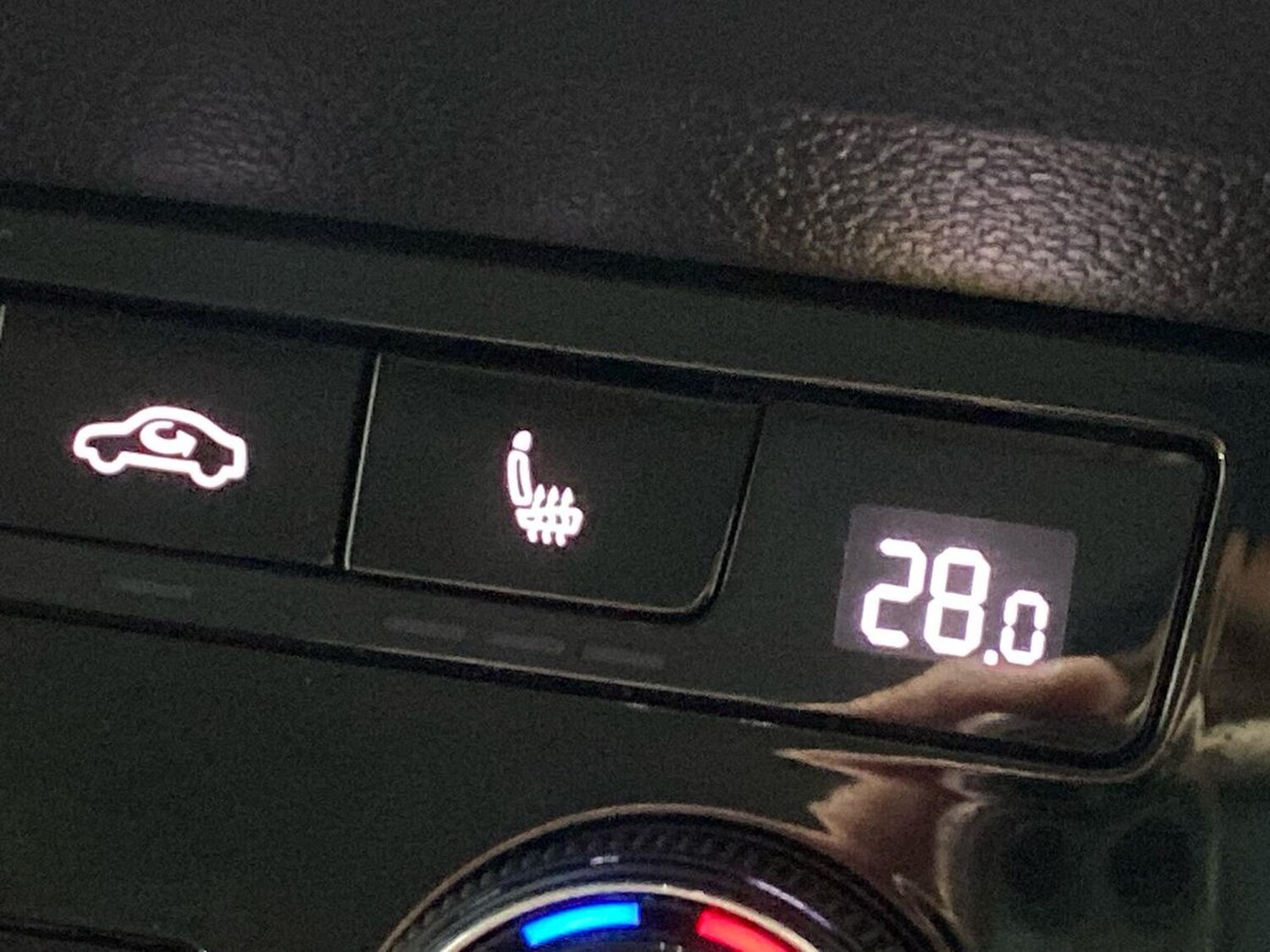 Used Skoda Karoq 2025 for sale - 77962326: Photo 37