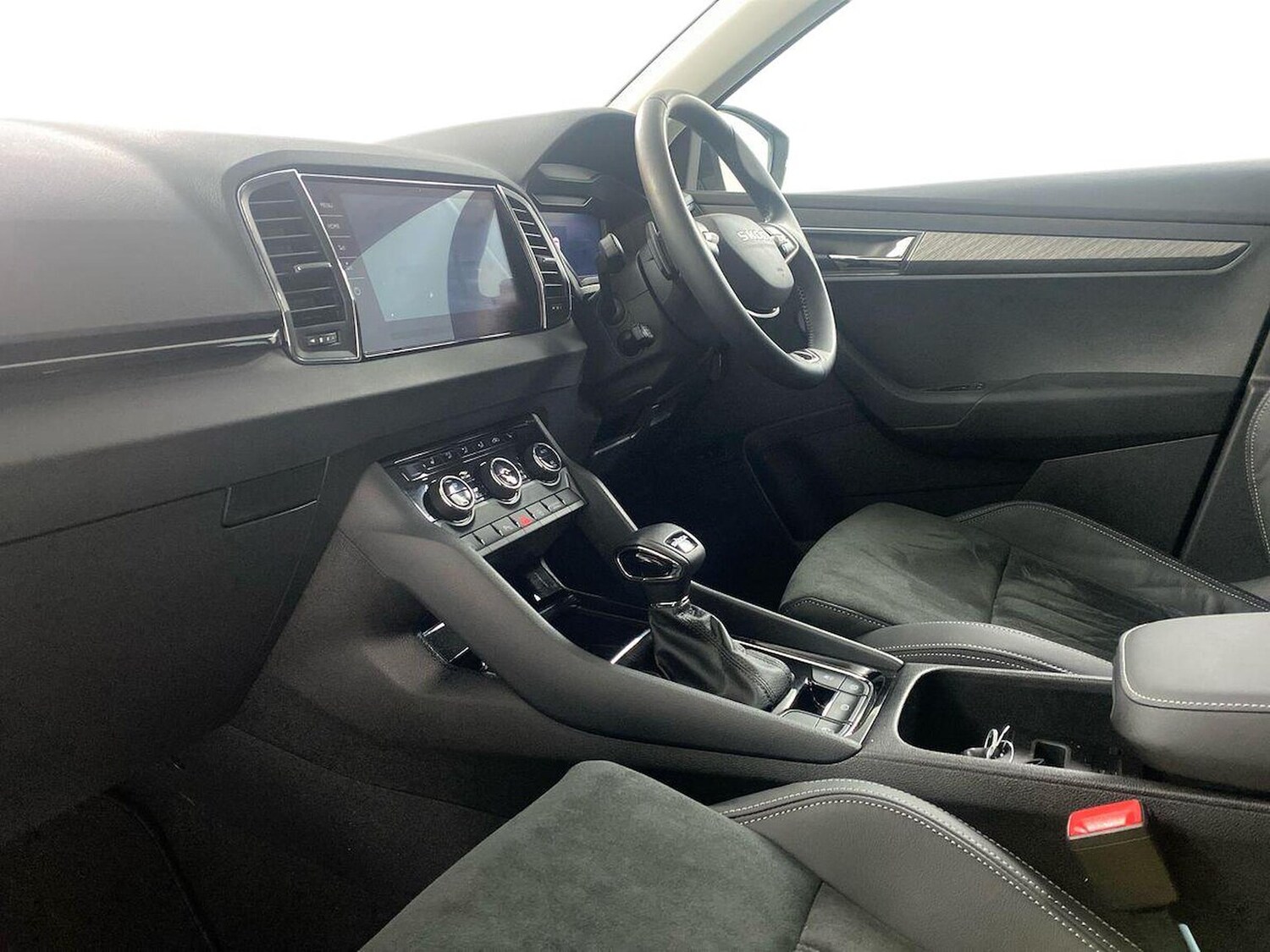 Used Skoda Karoq 2025 for sale - 77962326: Photo 8