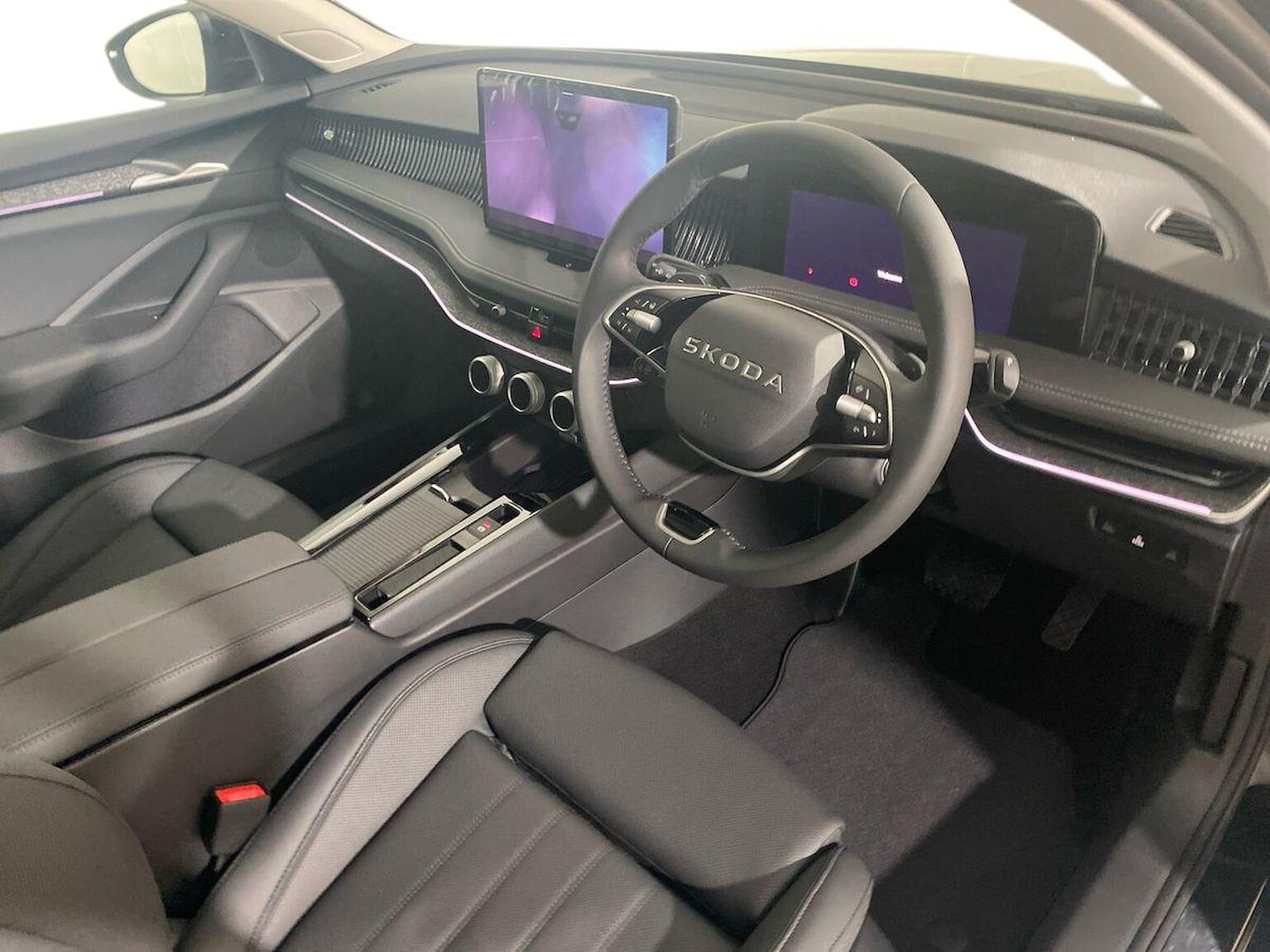 Used Skoda Superb 2025 for sale - 76089105: Photo 17