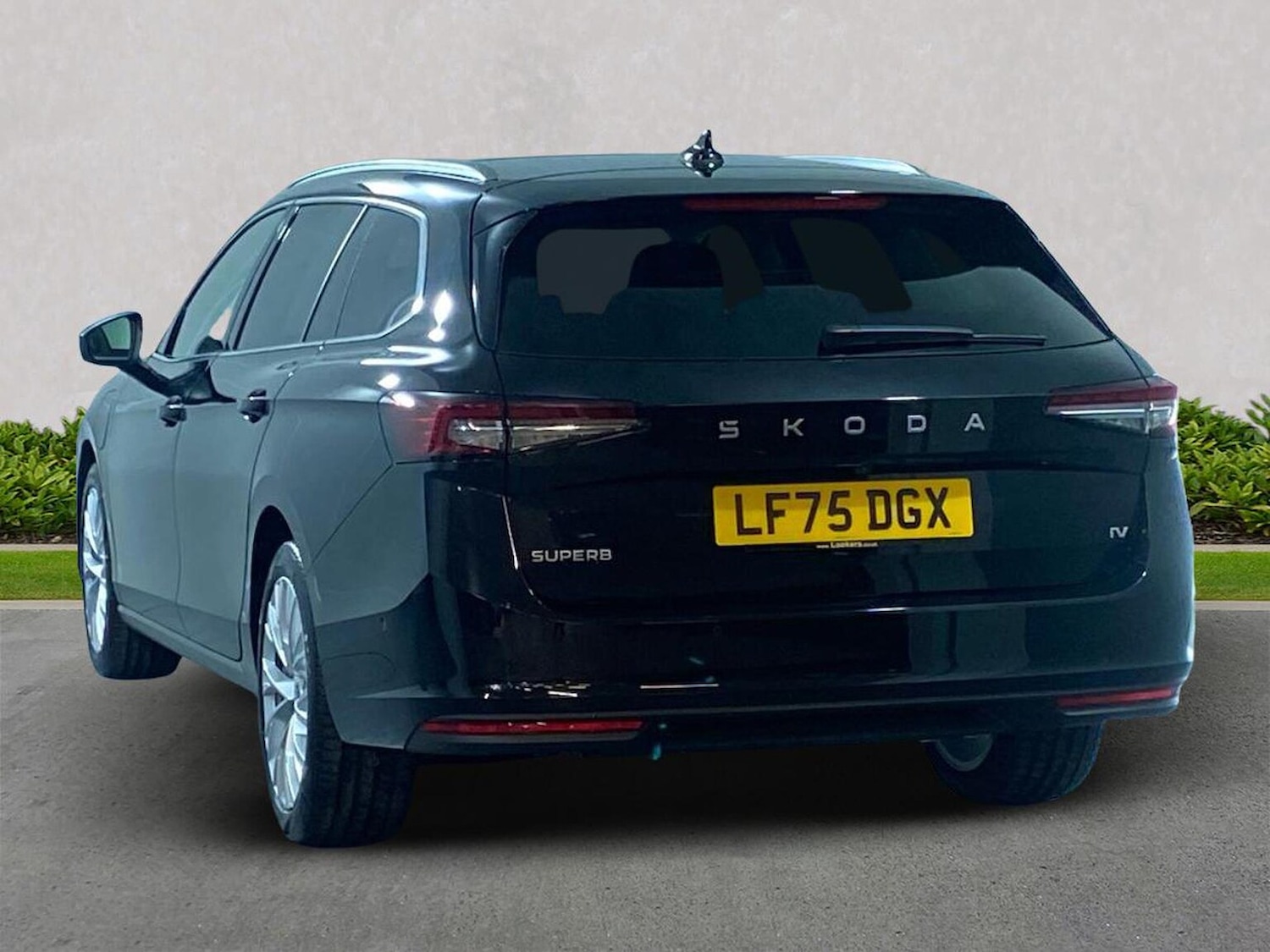 Used Skoda Superb 2025 for sale - 76089105: Photo 2