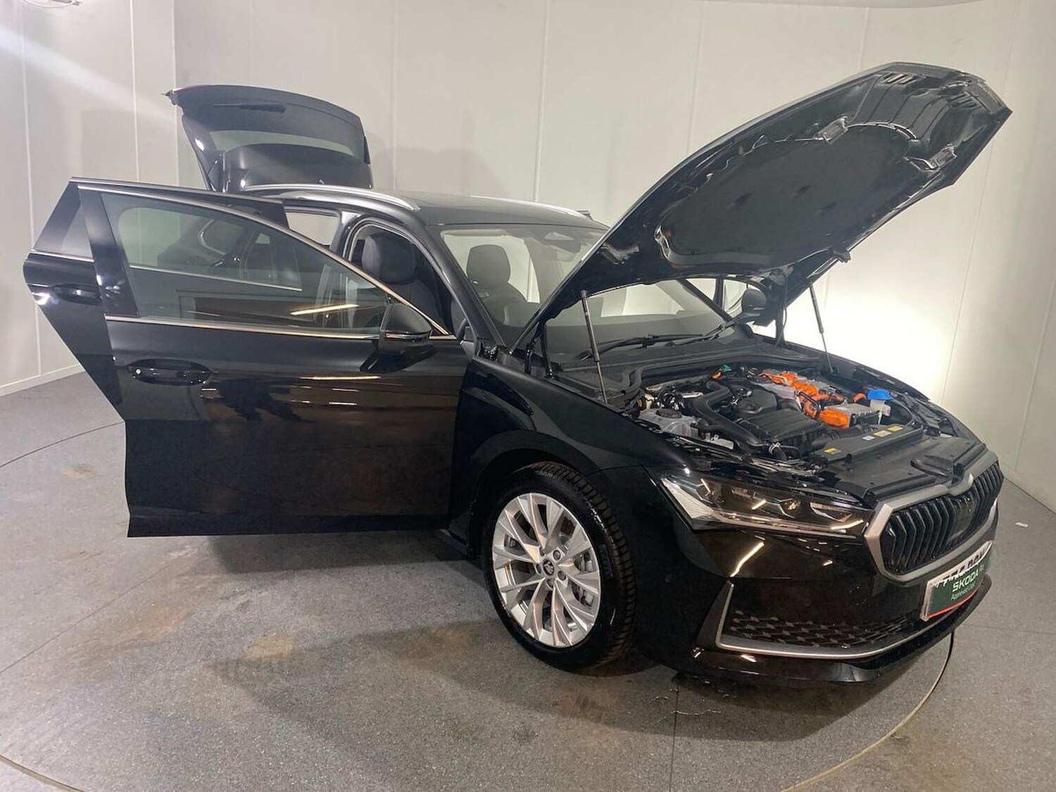 Used Skoda Superb 2025 for sale - 76089105: Photo 42