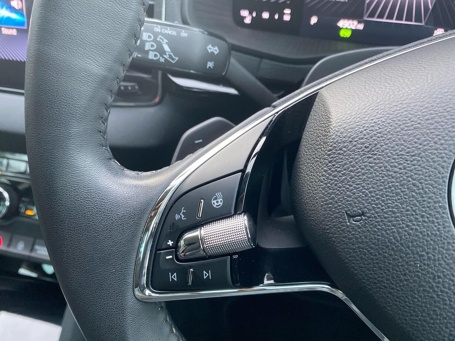 Used Skoda Karoq 2023 for sale - 77488426: Photo 30