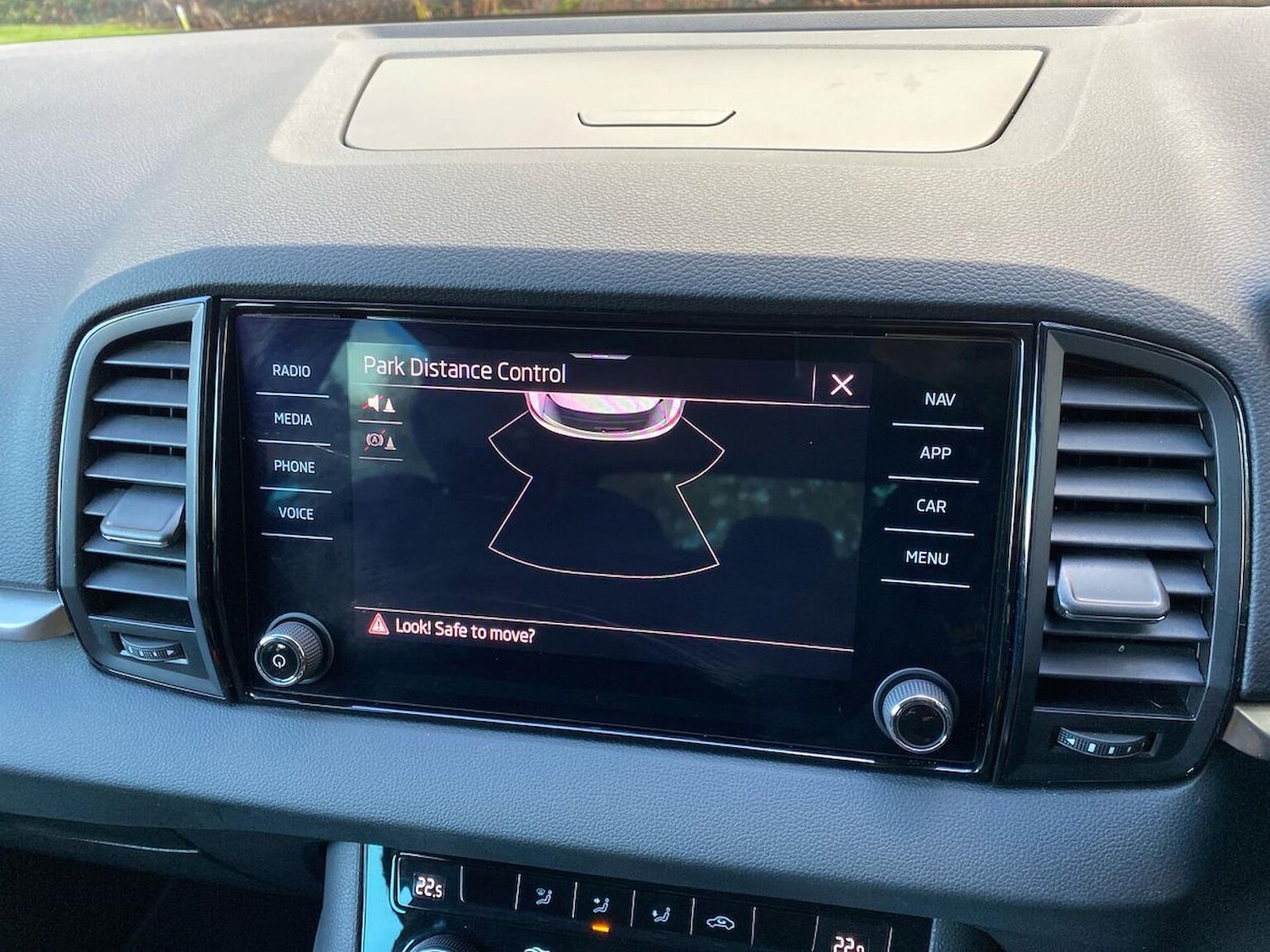 Used Skoda Karoq 2024 for sale - 76566521: Photo 23