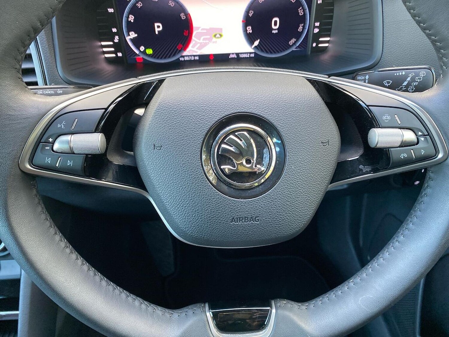 Used Skoda Karoq 2024 for sale - 76566521: Photo 26