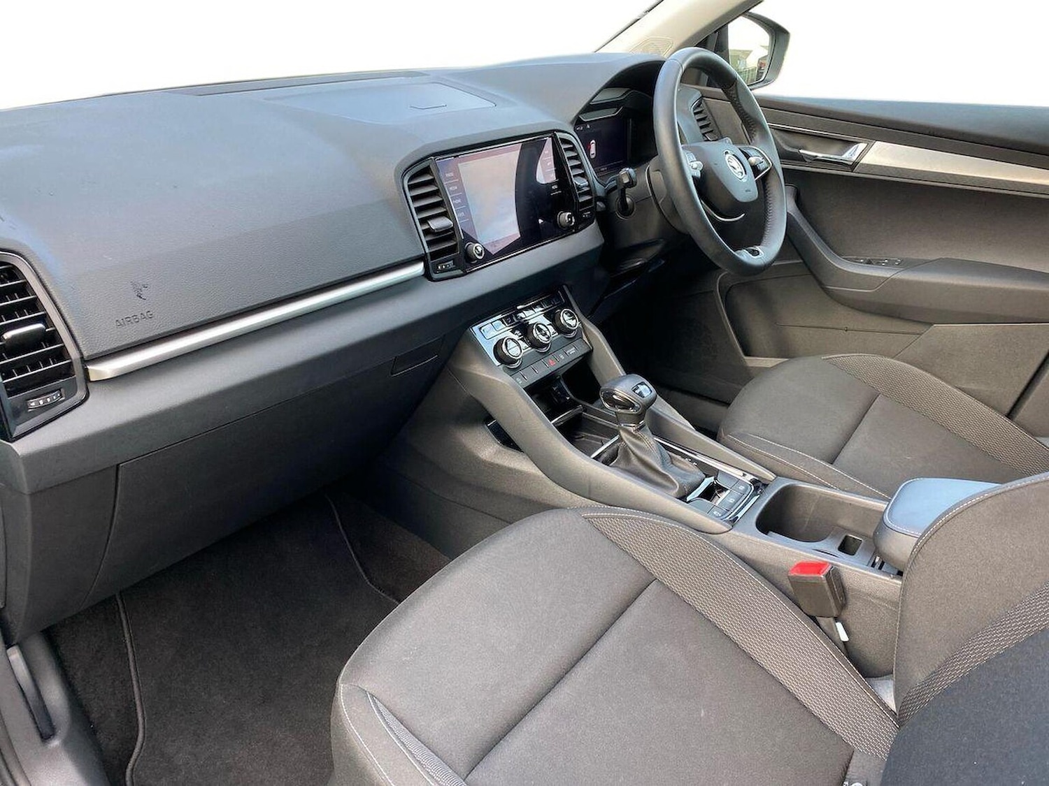 Used Skoda Karoq 2024 for sale - 76566521: Photo 7