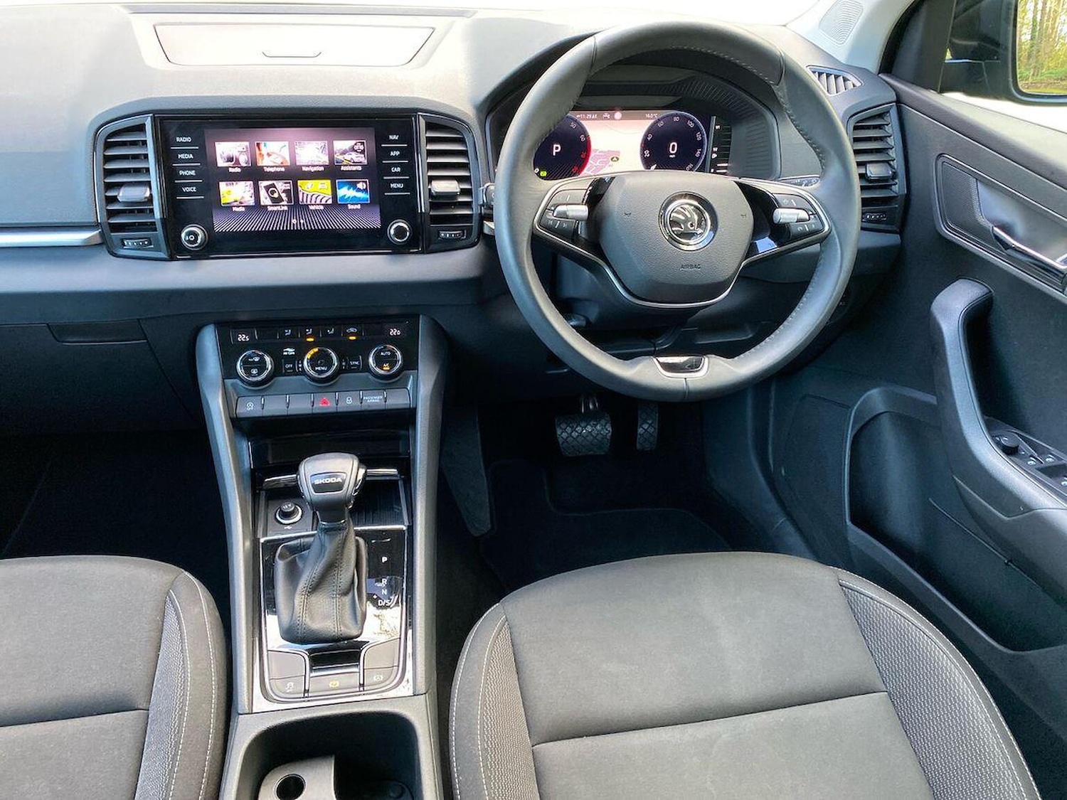 Used Skoda Karoq 2024 for sale - 76566521: Photo 9