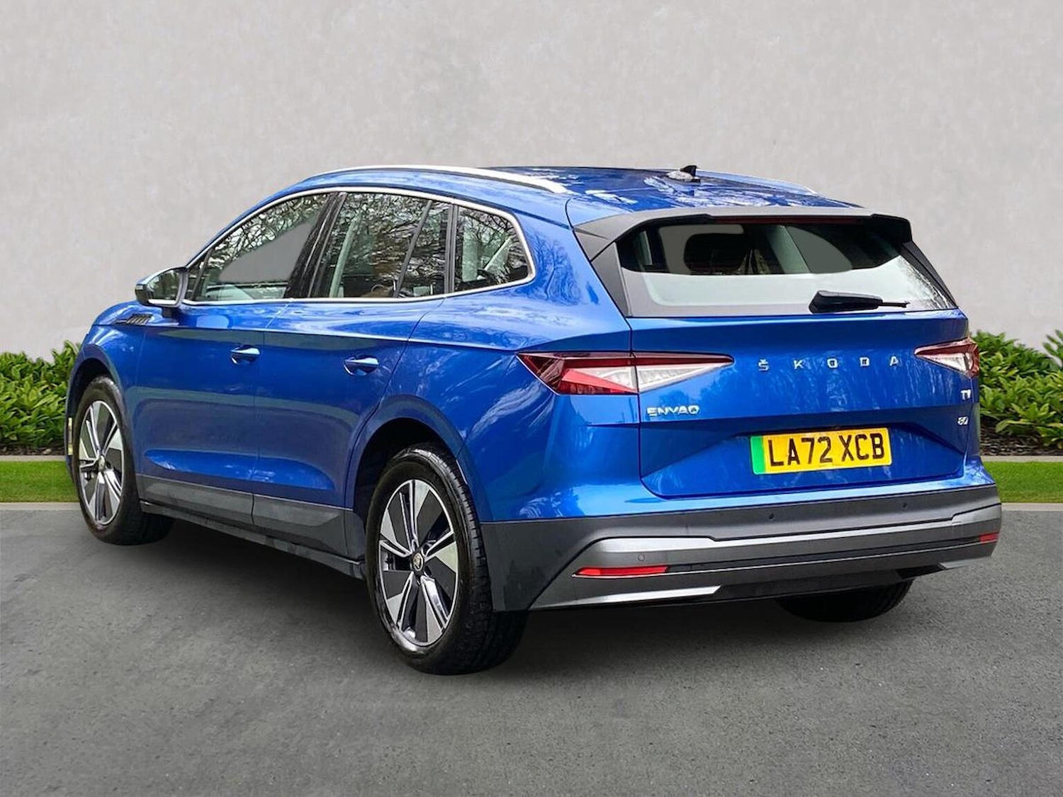 Used Skoda Enyaq 2023 for sale - 76979889: Photo 2