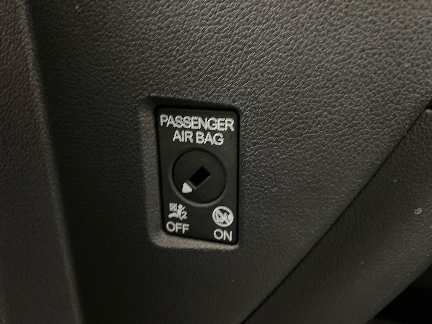 Used Skoda Enyaq 2023 for sale - 76257805: Photo 32