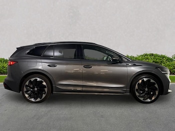 Used Skoda Enyaq 2023 for sale - 76257805: Photo 4