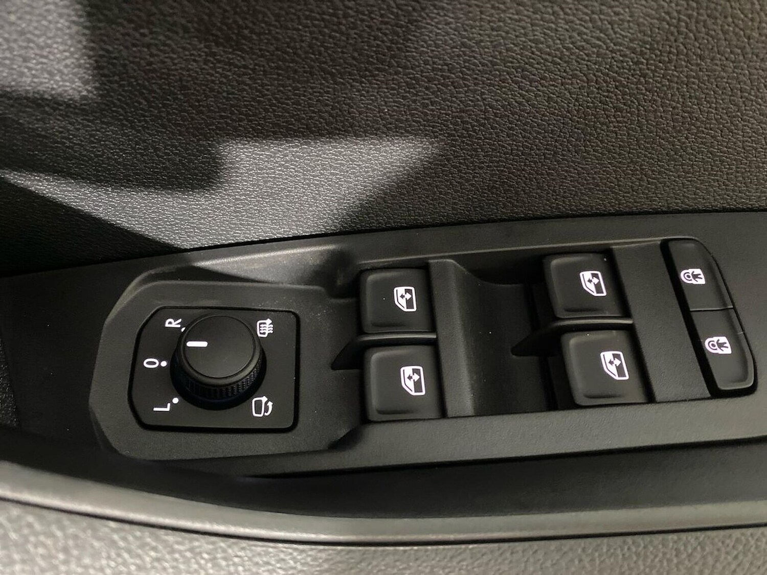 Used Skoda Karoq 2025 for sale - 76273545: Photo 22