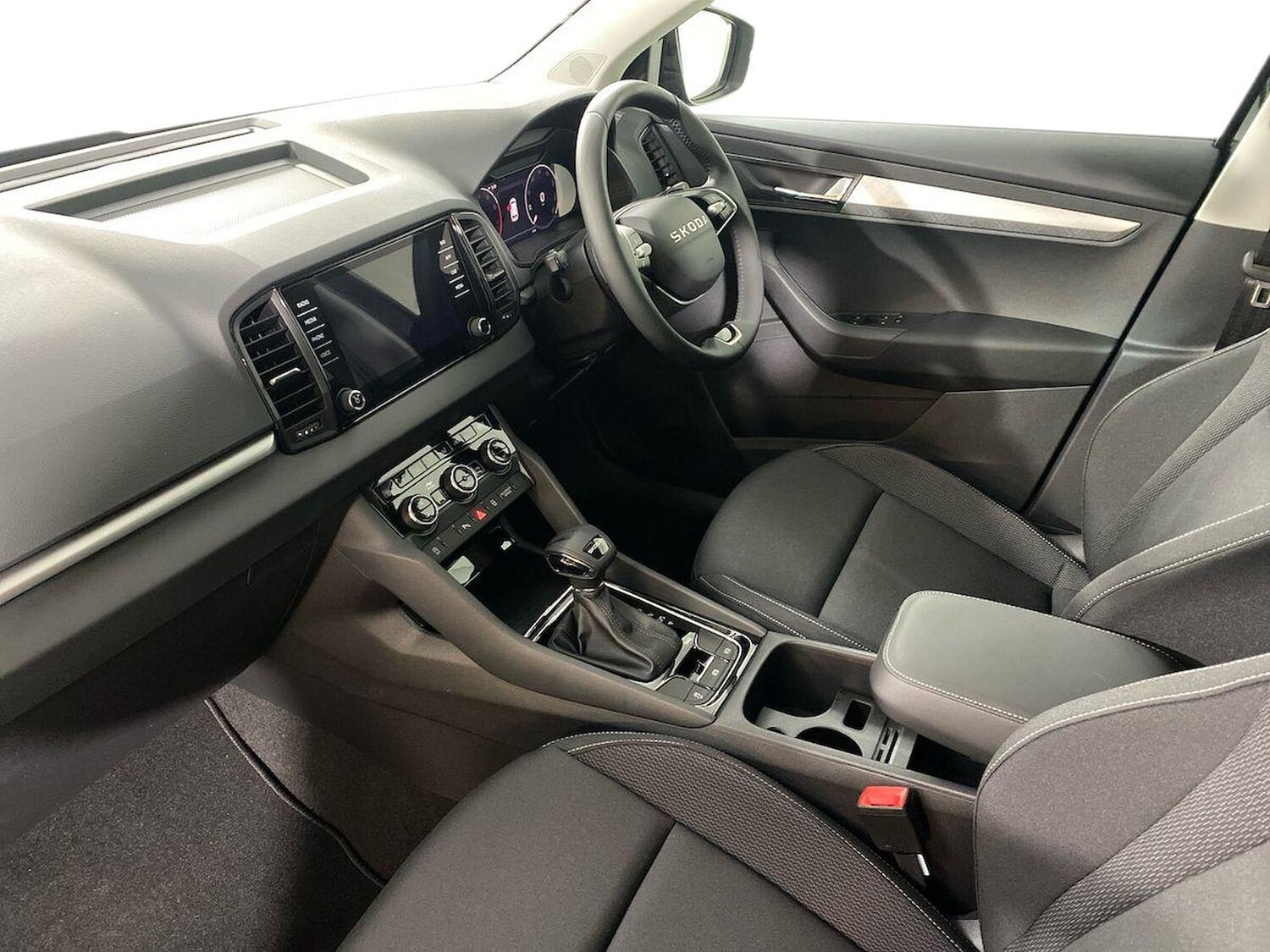 Used Skoda Karoq 2025 for sale - 76273545: Photo 8