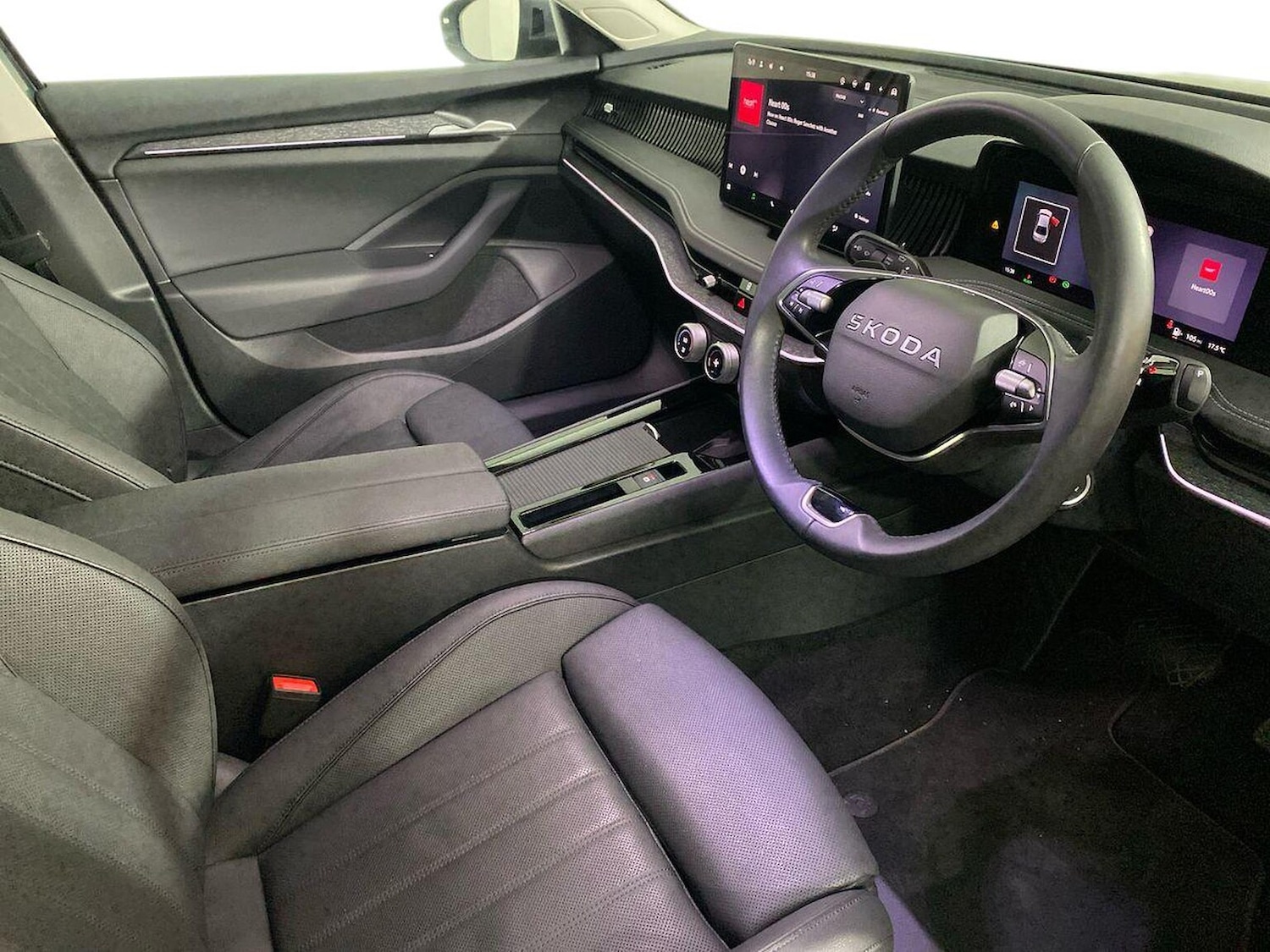 Used Skoda Superb 2025 for sale - 76830680: Photo 15