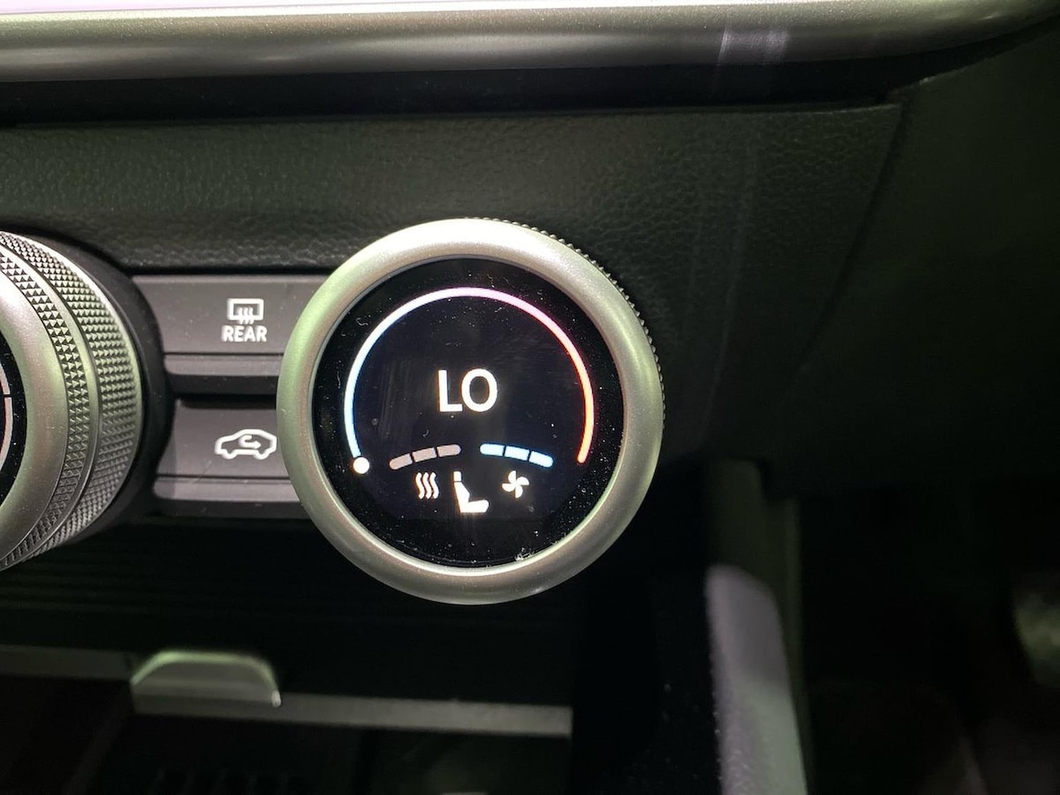 Used Skoda Superb 2025 for sale - 76830680: Photo 45