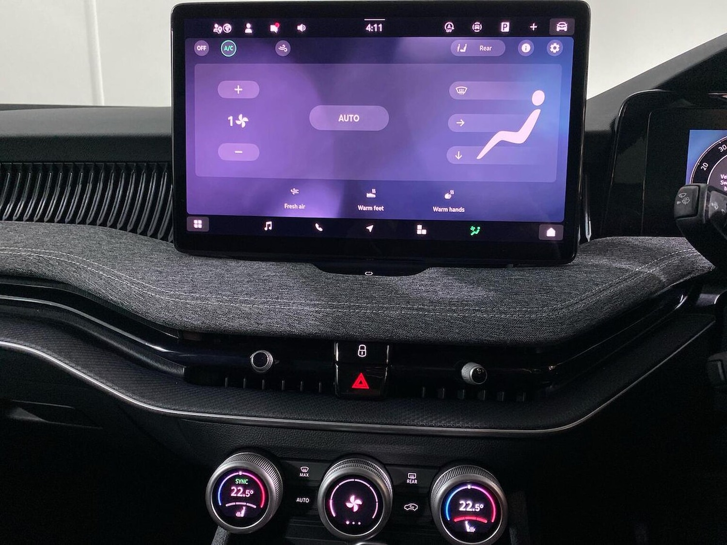 Used Skoda Superb 2025 for sale - 76490618: Photo 12