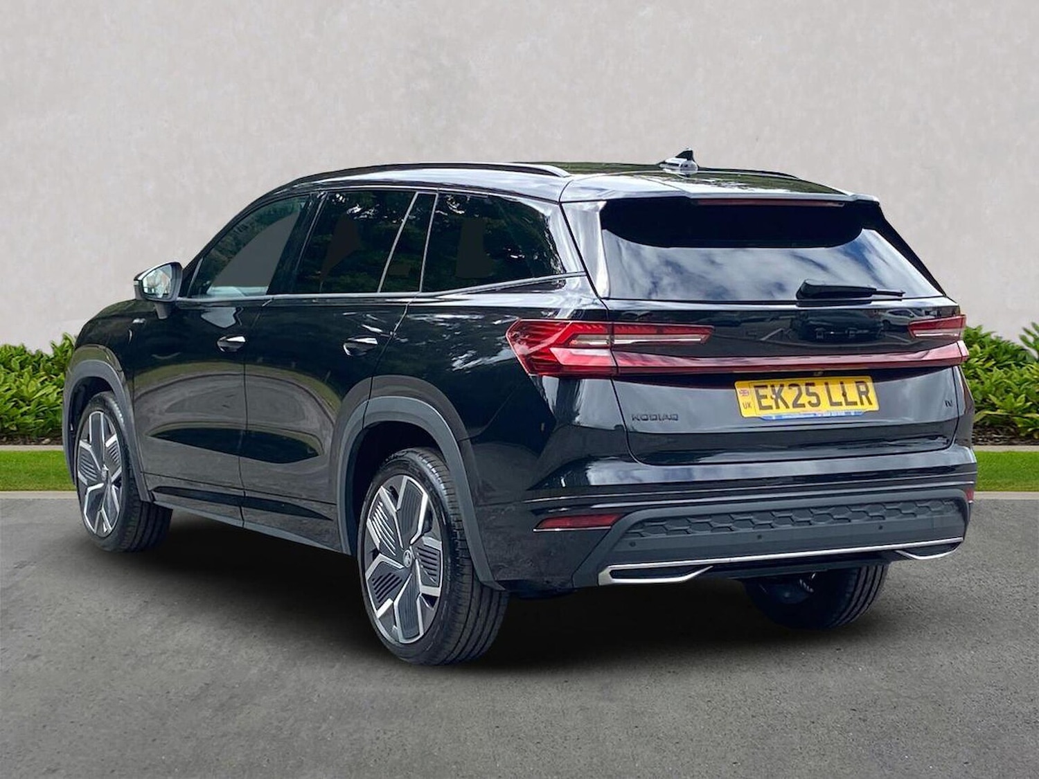 Used Skoda Kodiaq 2025 for sale - 76193243: Photo 2