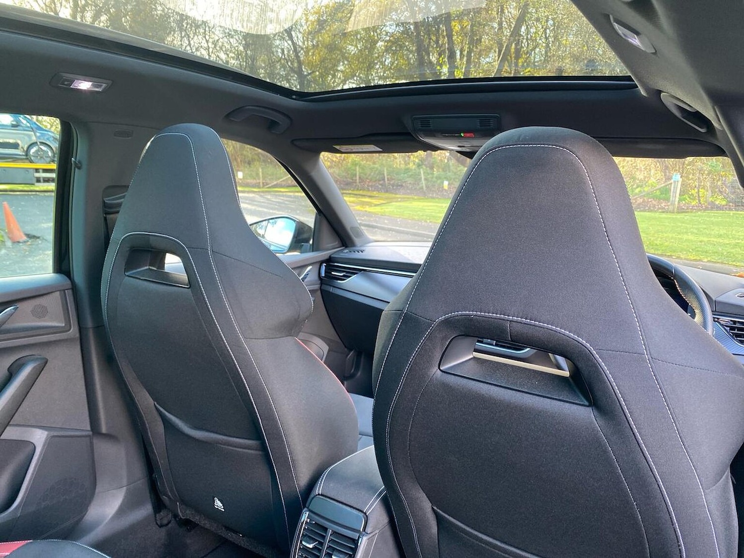 Used Skoda Kamiq 2022 for sale - 76736675: Photo 31