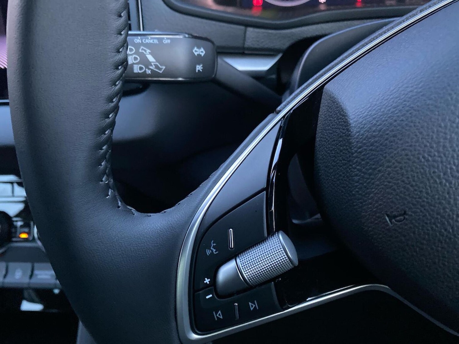 Used Skoda Karoq 2024 for sale - 76566515: Photo 28