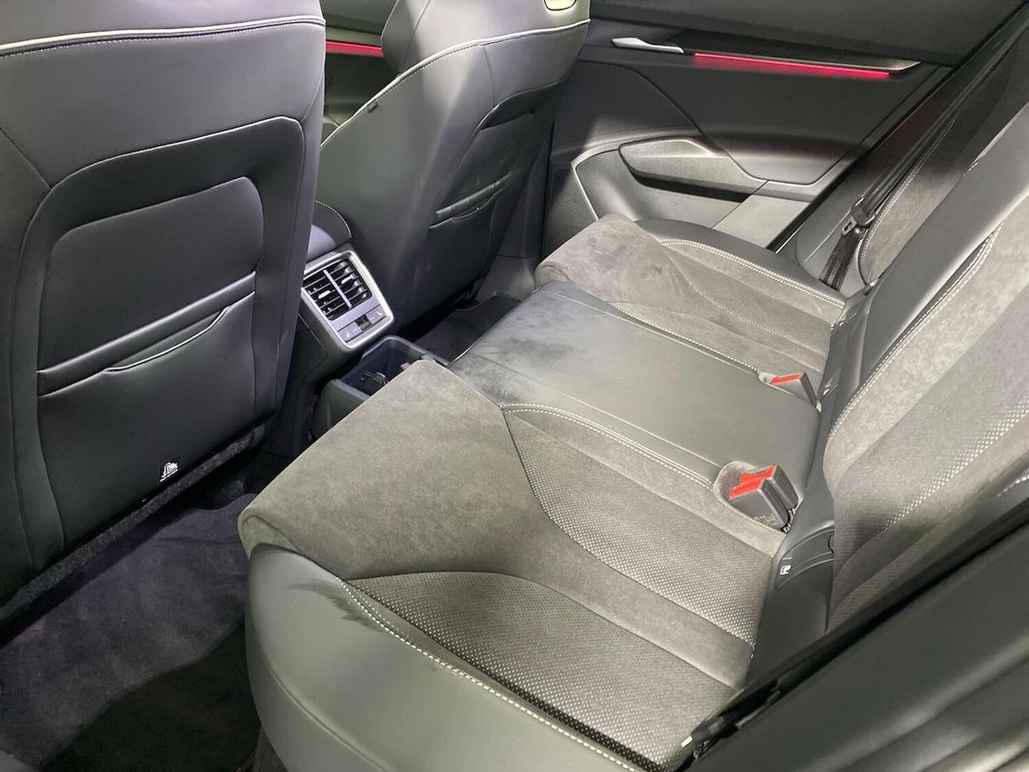 Used Skoda Enyaq 2025 for sale - 78194647: Photo 17