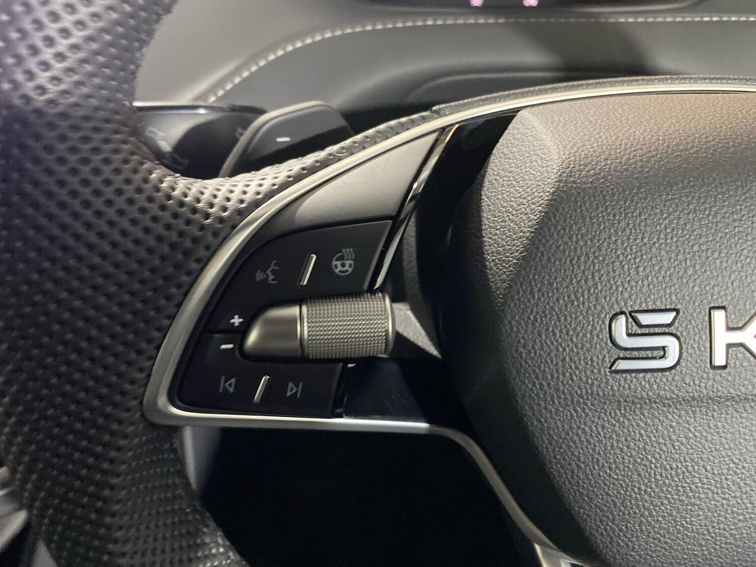 Used Skoda Enyaq 2025 for sale - 78194647: Photo 29