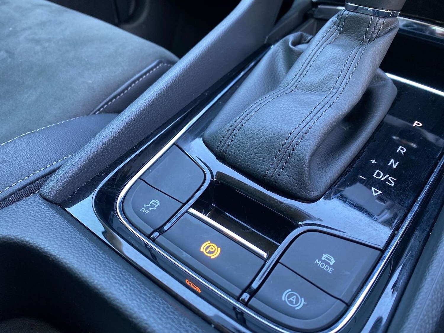 Used Skoda Karoq 2020 for sale - 78144476: Photo 32