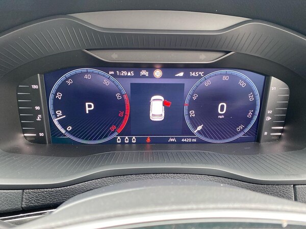 Used Skoda Karoq 2025 for sale - 76237039: Photo 12