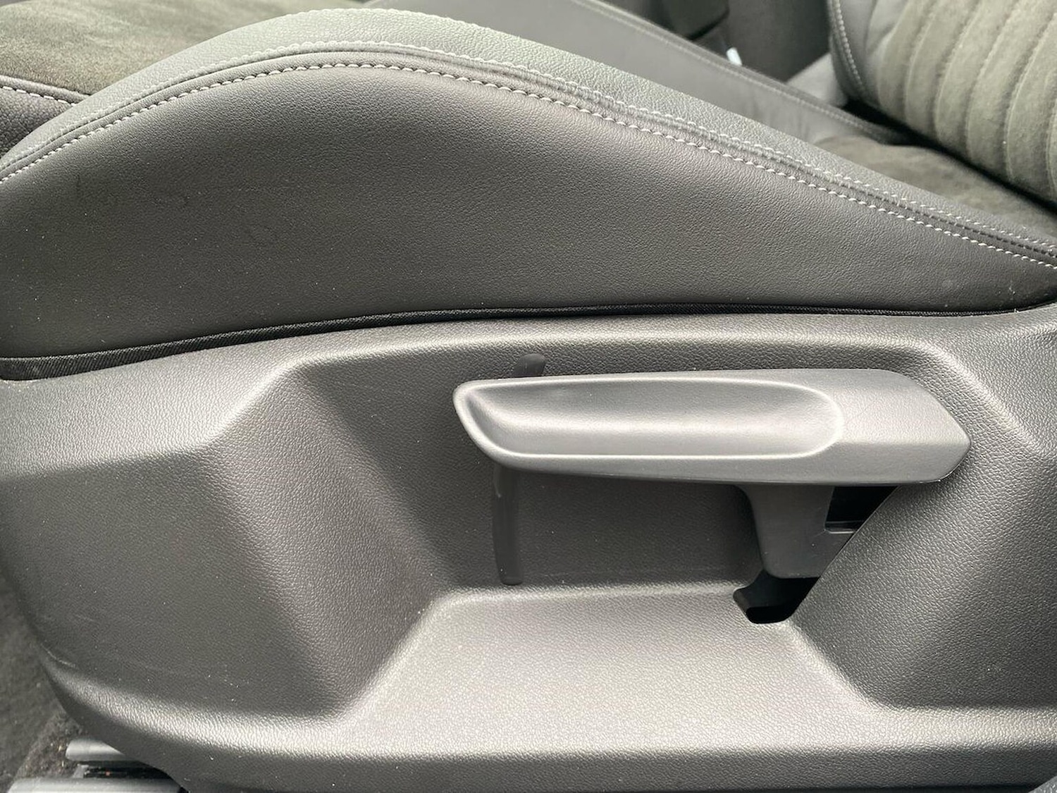 Used Skoda Karoq 2025 for sale - 76237039: Photo 24