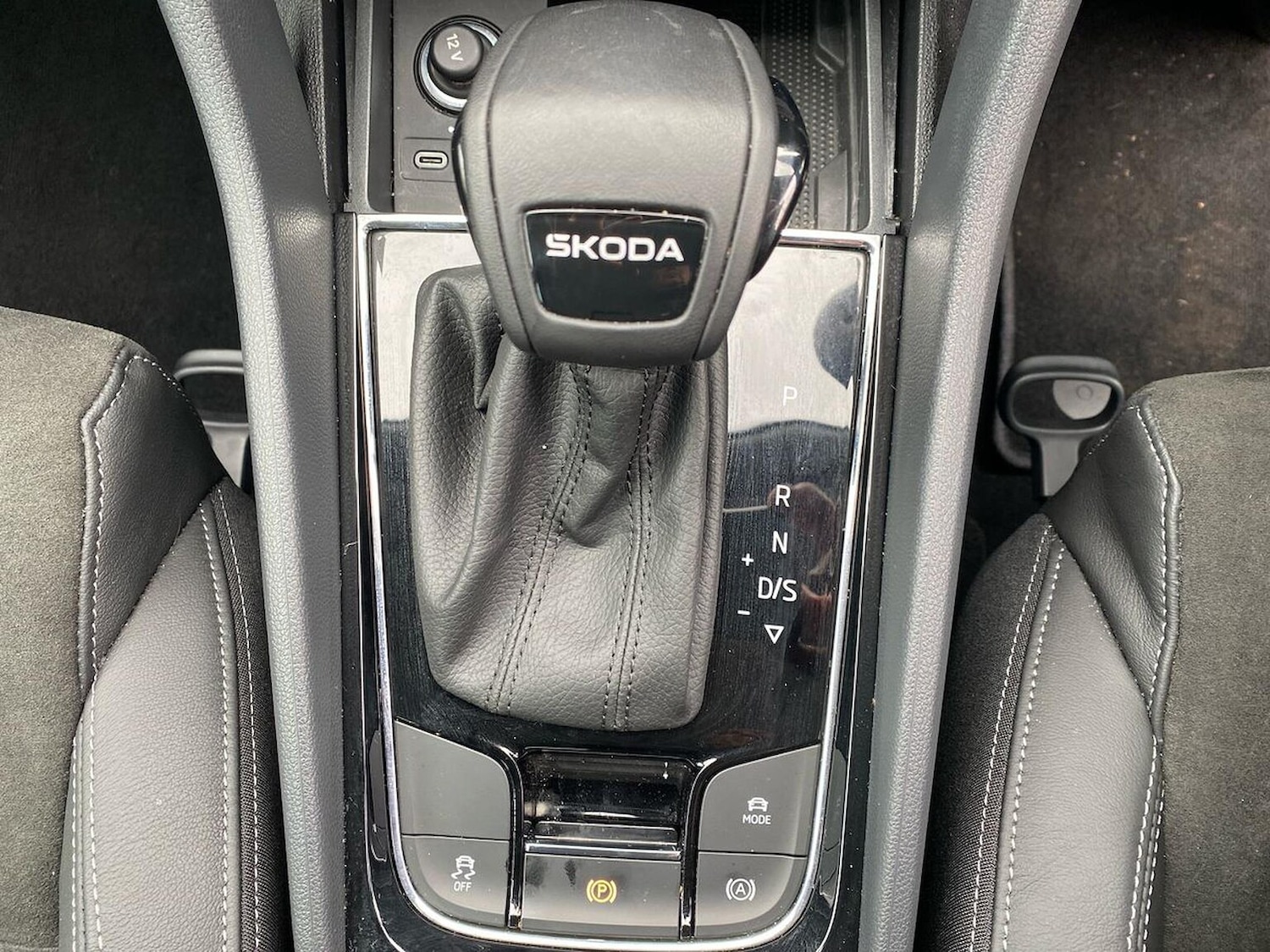 Used Skoda Karoq 2025 for sale - 76237039: Photo 34