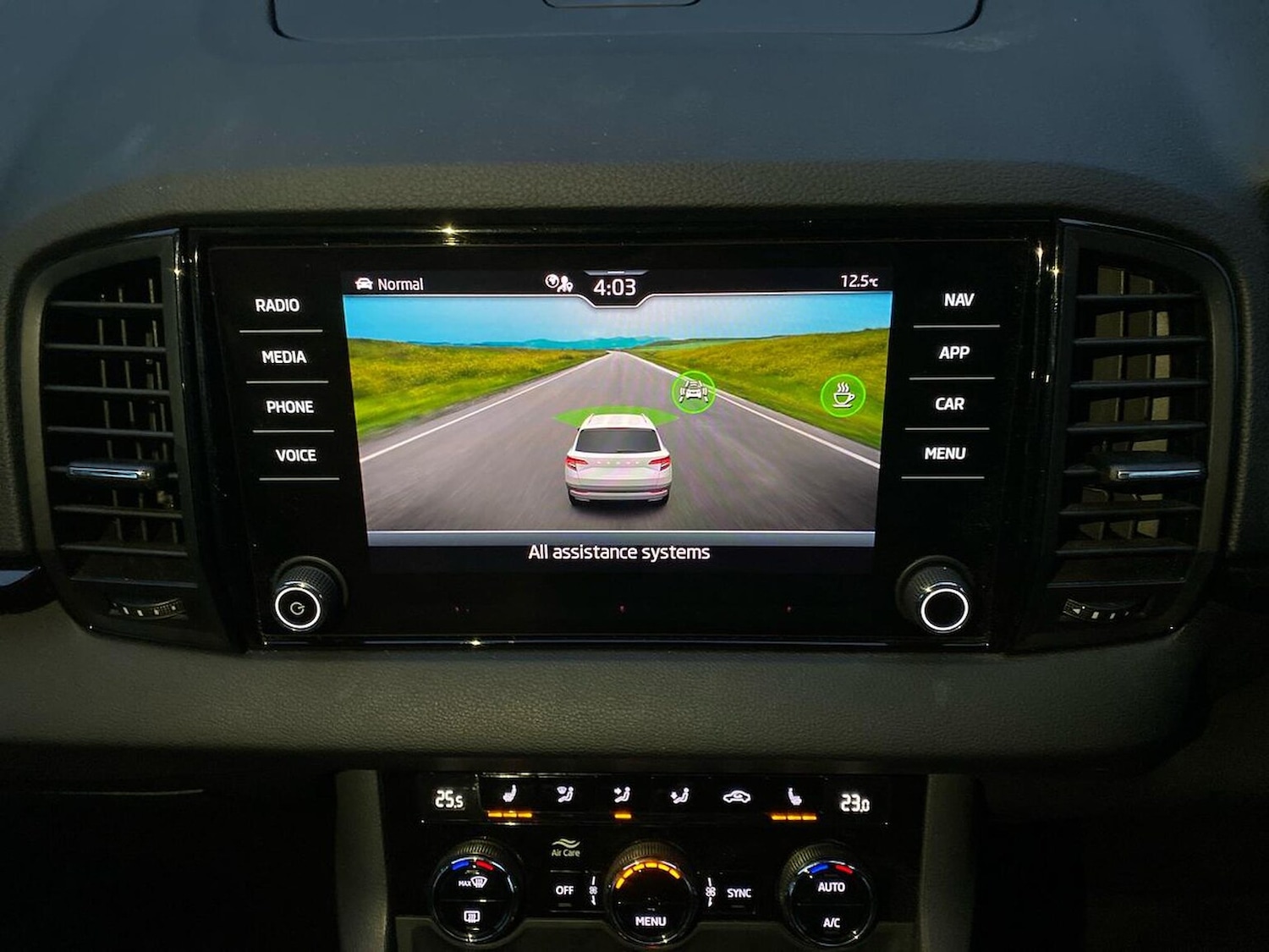 Used Skoda Karoq 2022 for sale - 76968992: Photo 25