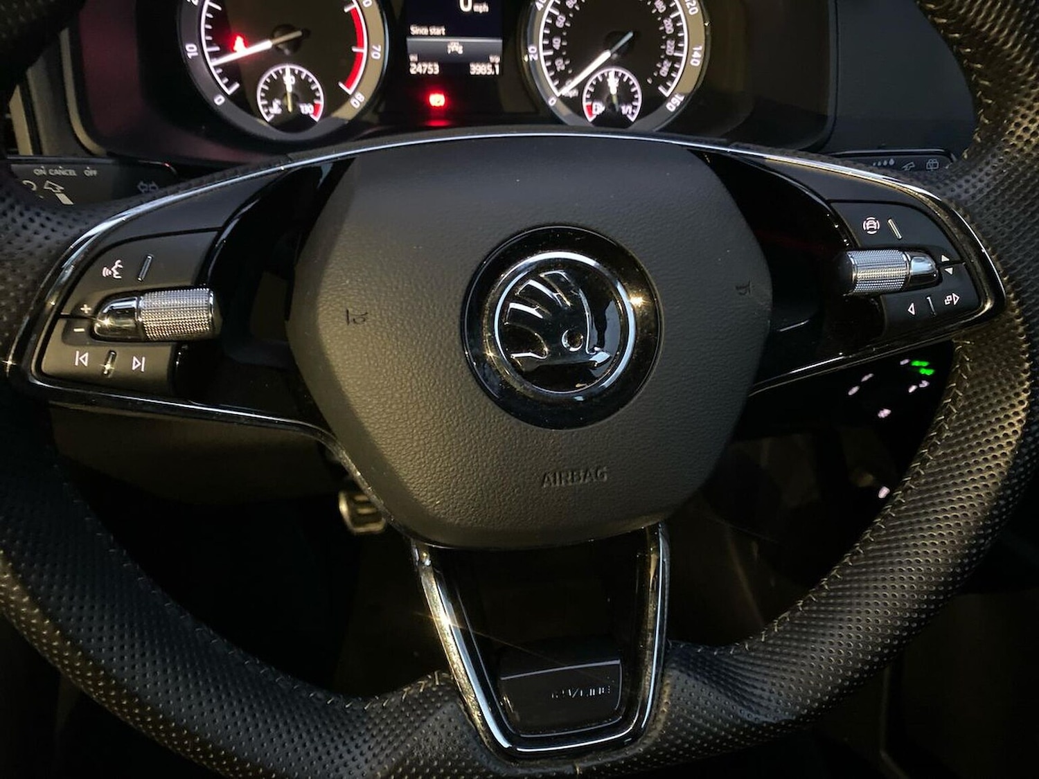 Used Skoda Karoq 2022 for sale - 76968992: Photo 26