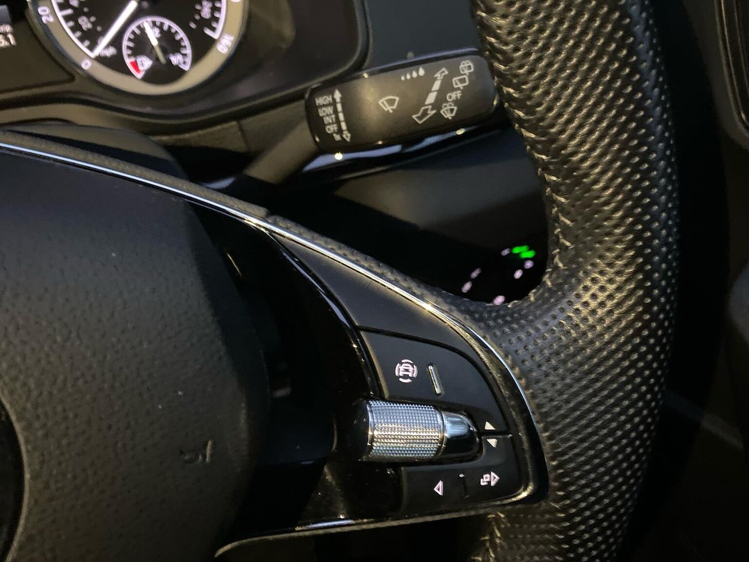 Used Skoda Karoq 2022 for sale - 76968992: Photo 27