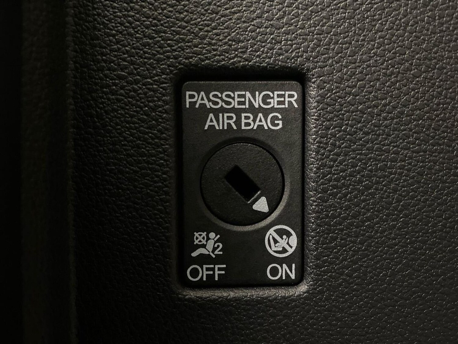 Used Skoda Karoq 2023 for sale - 78026186: Photo 25