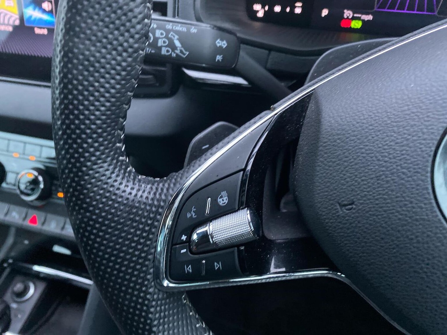 Used Skoda Karoq 2022 for sale - 77056742: Photo 31