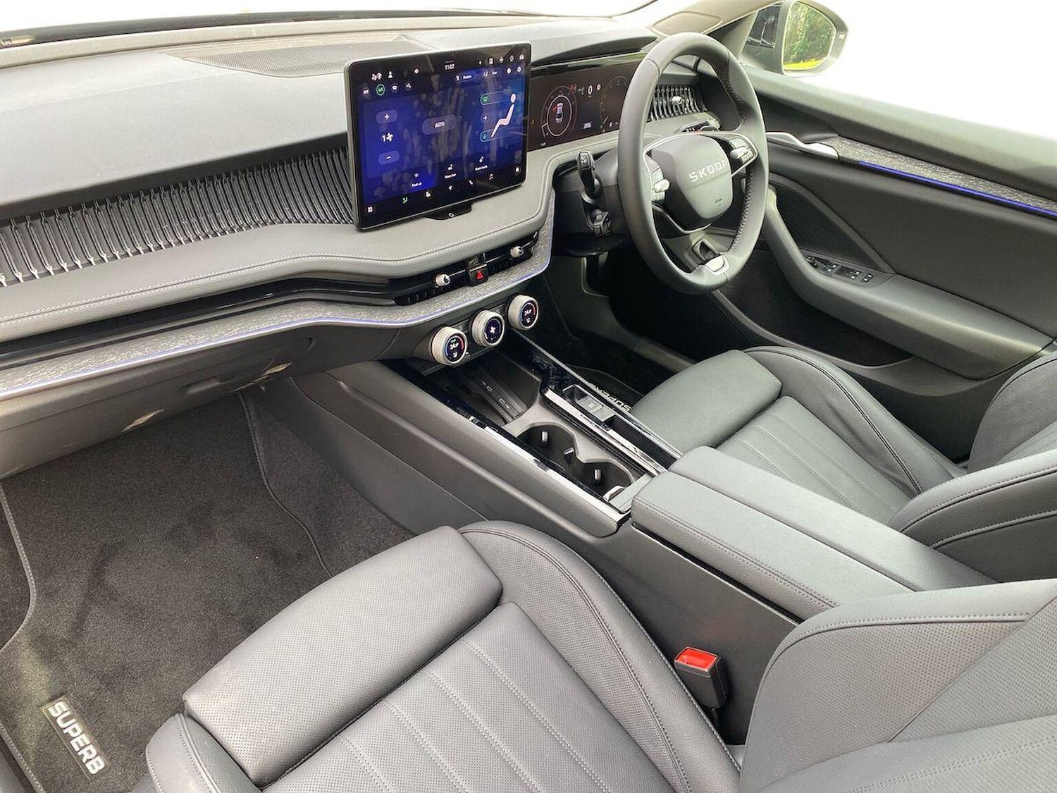 Used Skoda Superb 2026 for sale - 78194584: Photo 7