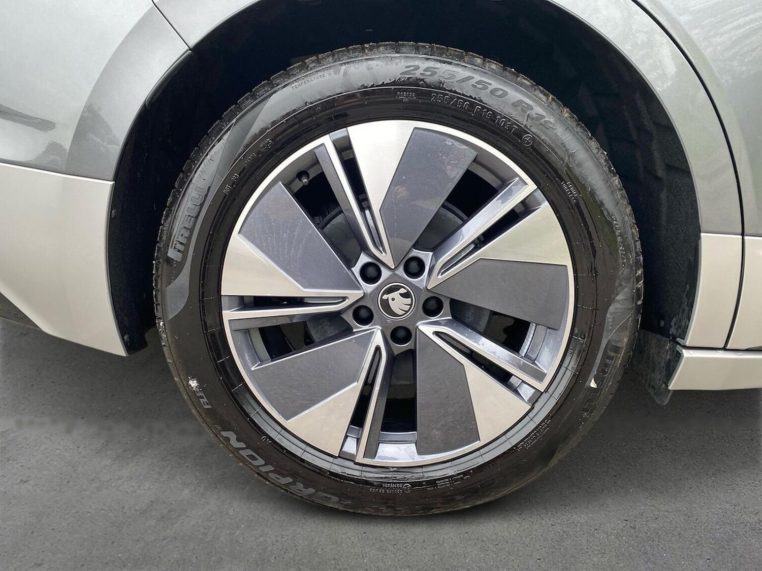 Used Skoda Enyaq 2025 for sale - 78139571: Photo 7