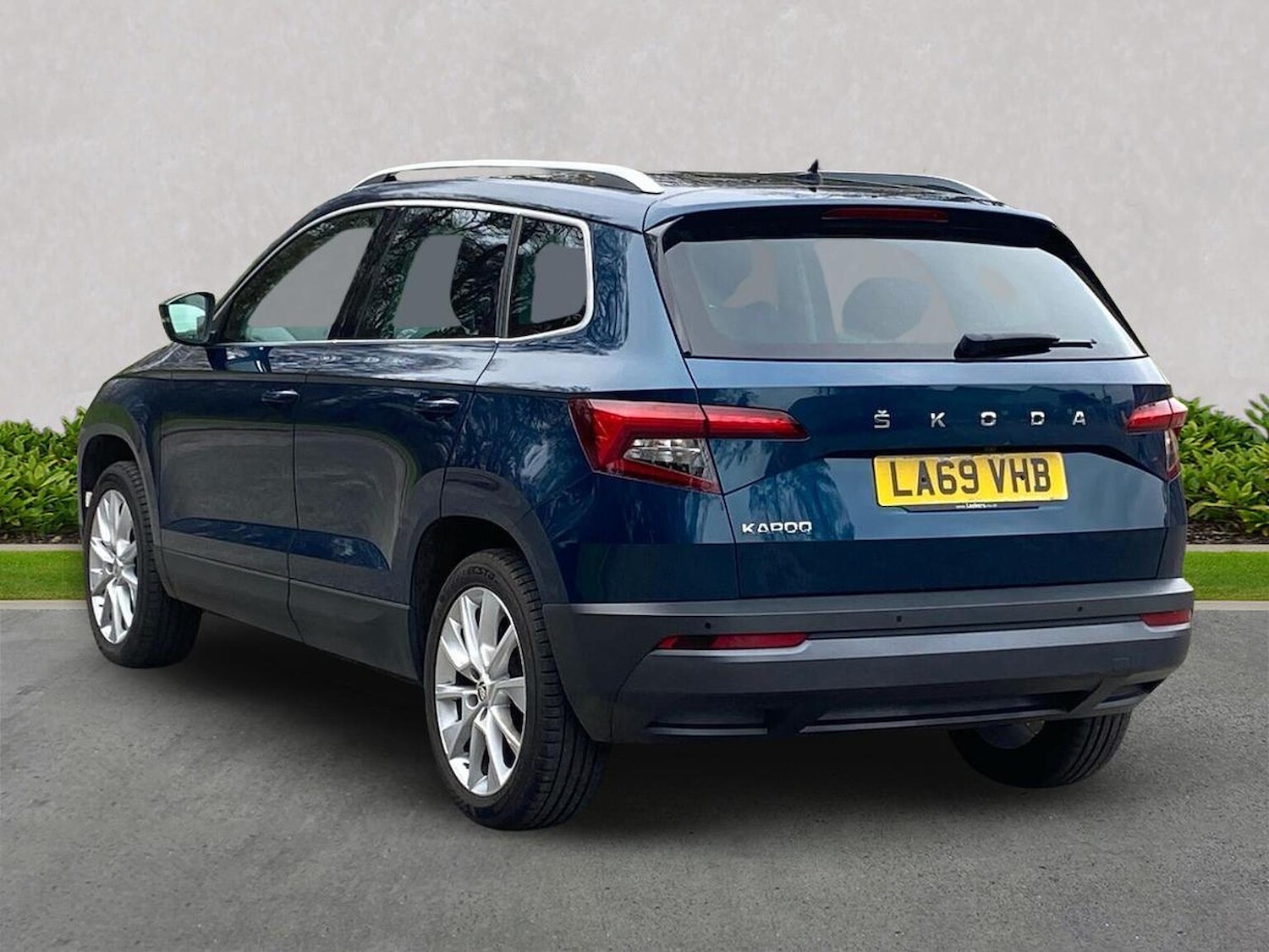 Used Skoda Karoq 2020 for sale - 77065794: Photo 2