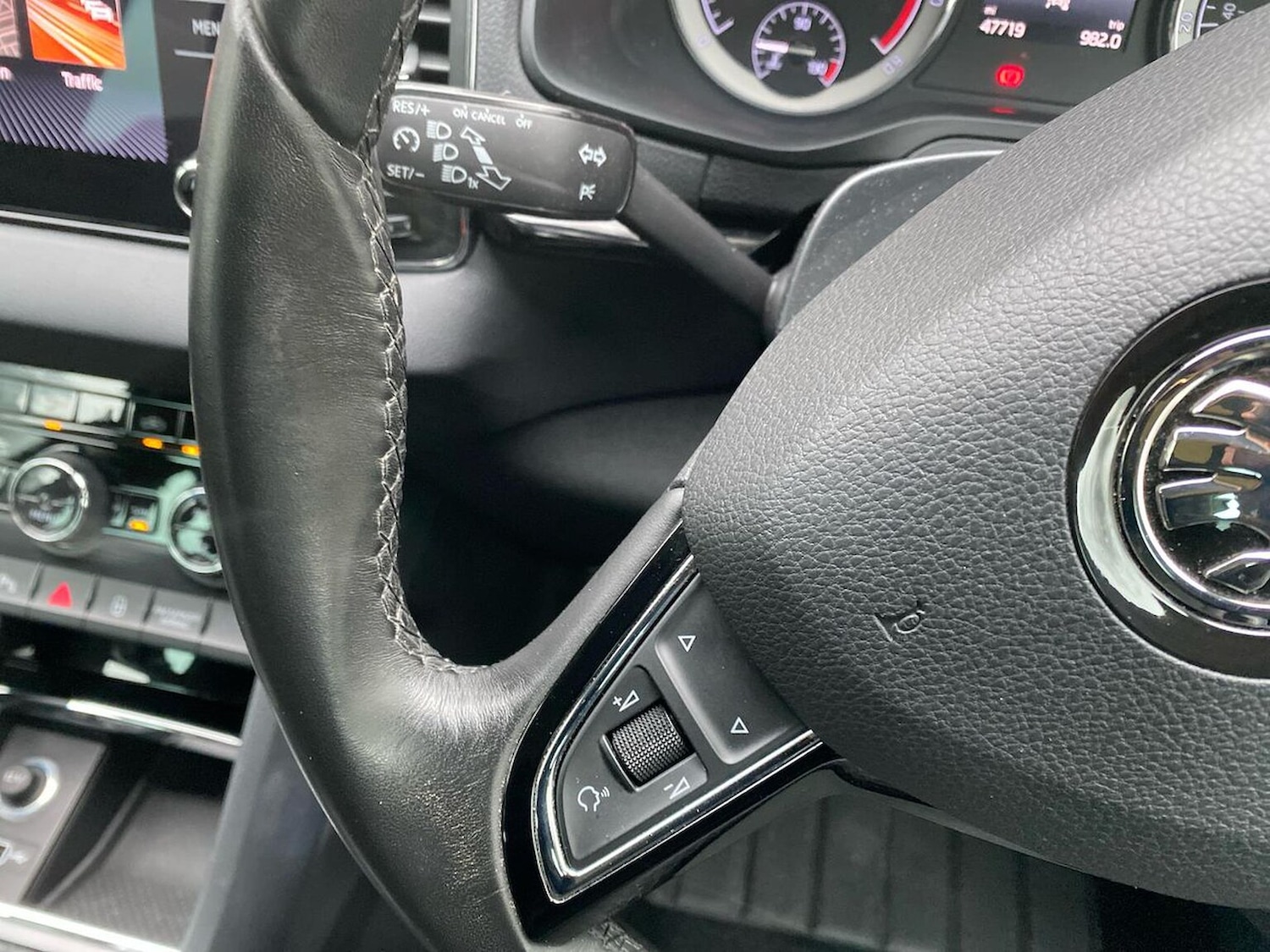 Used Skoda Karoq 2020 for sale - 77065794: Photo 31