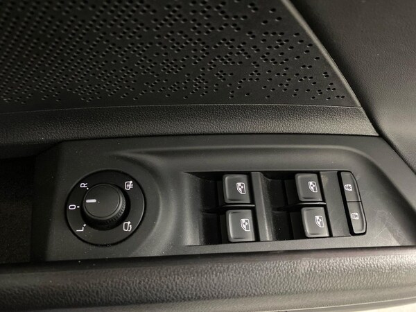 Used Skoda Enyaq 2025 for sale - 76343000: Photo 46
