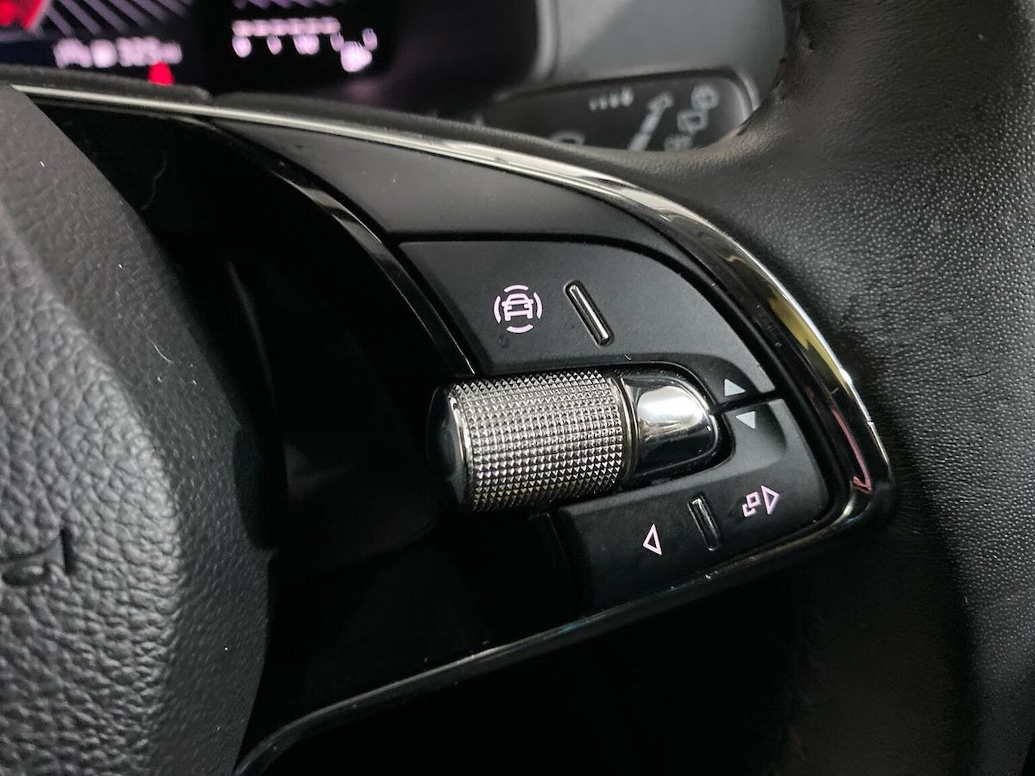 Used Skoda Karoq 2024 for sale - 76791852: Photo 27