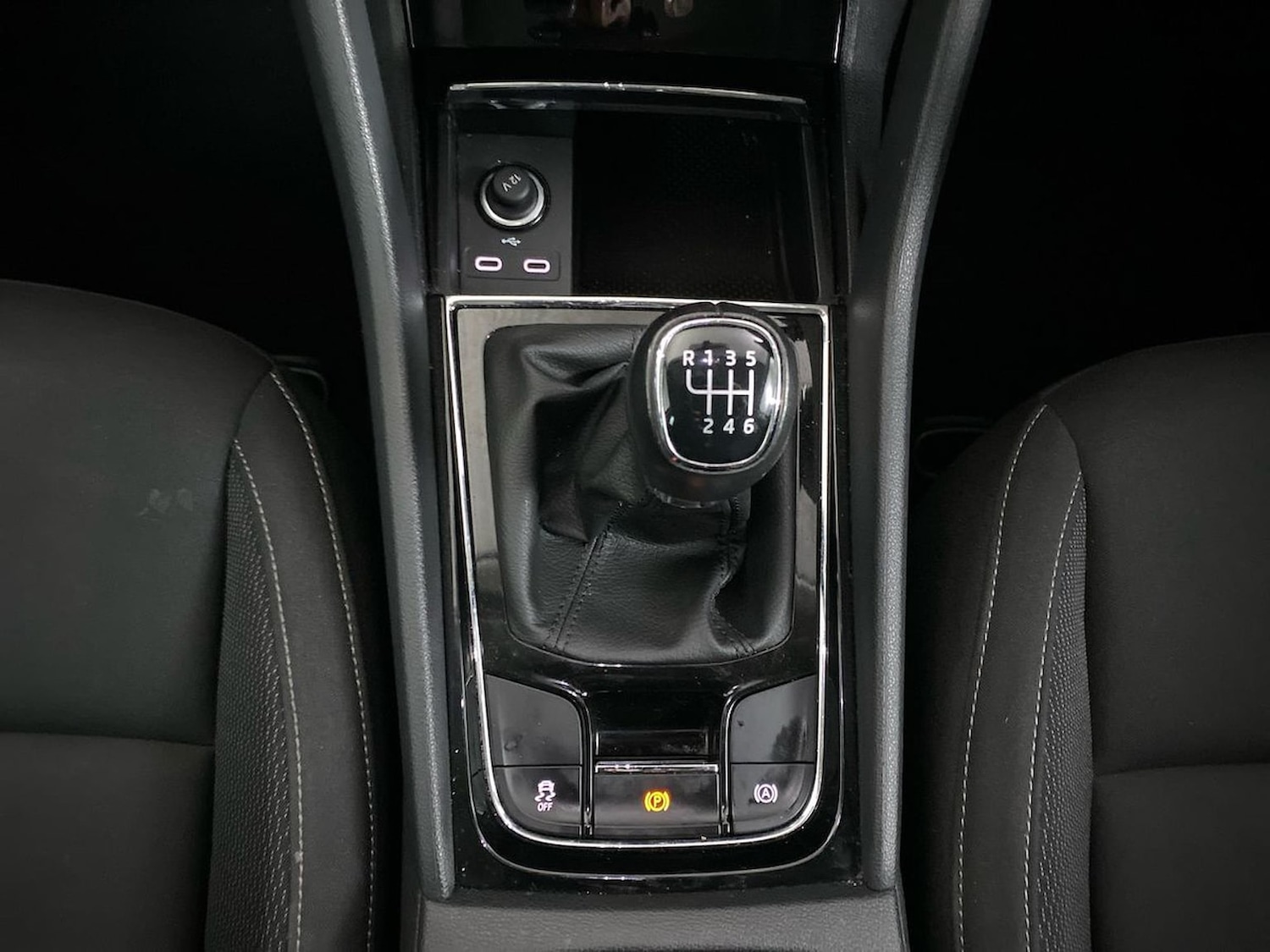 Used Skoda Karoq 2024 for sale - 76791852: Photo 39