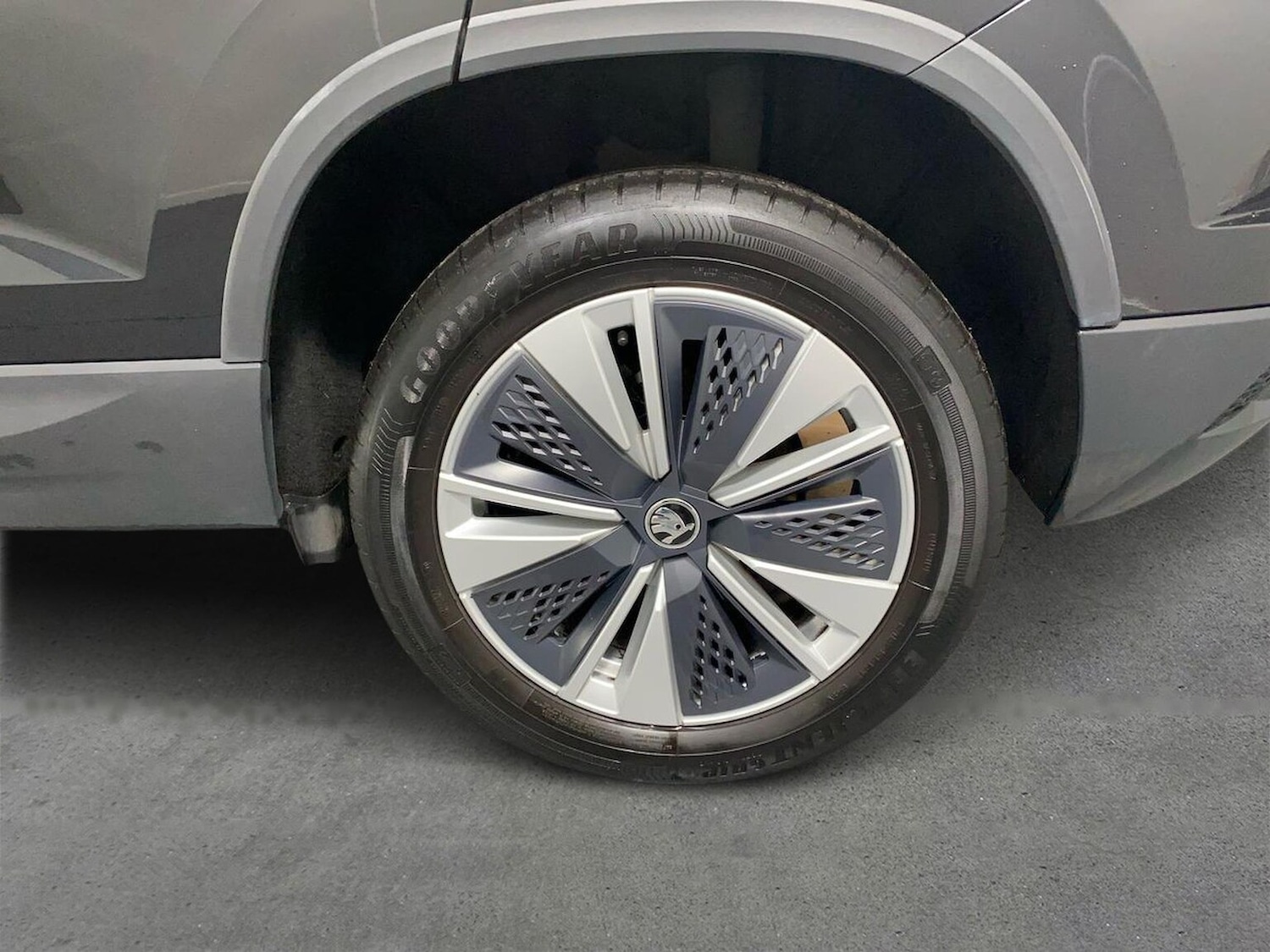 Used Skoda Karoq 2024 for sale - 76791852: Photo 6