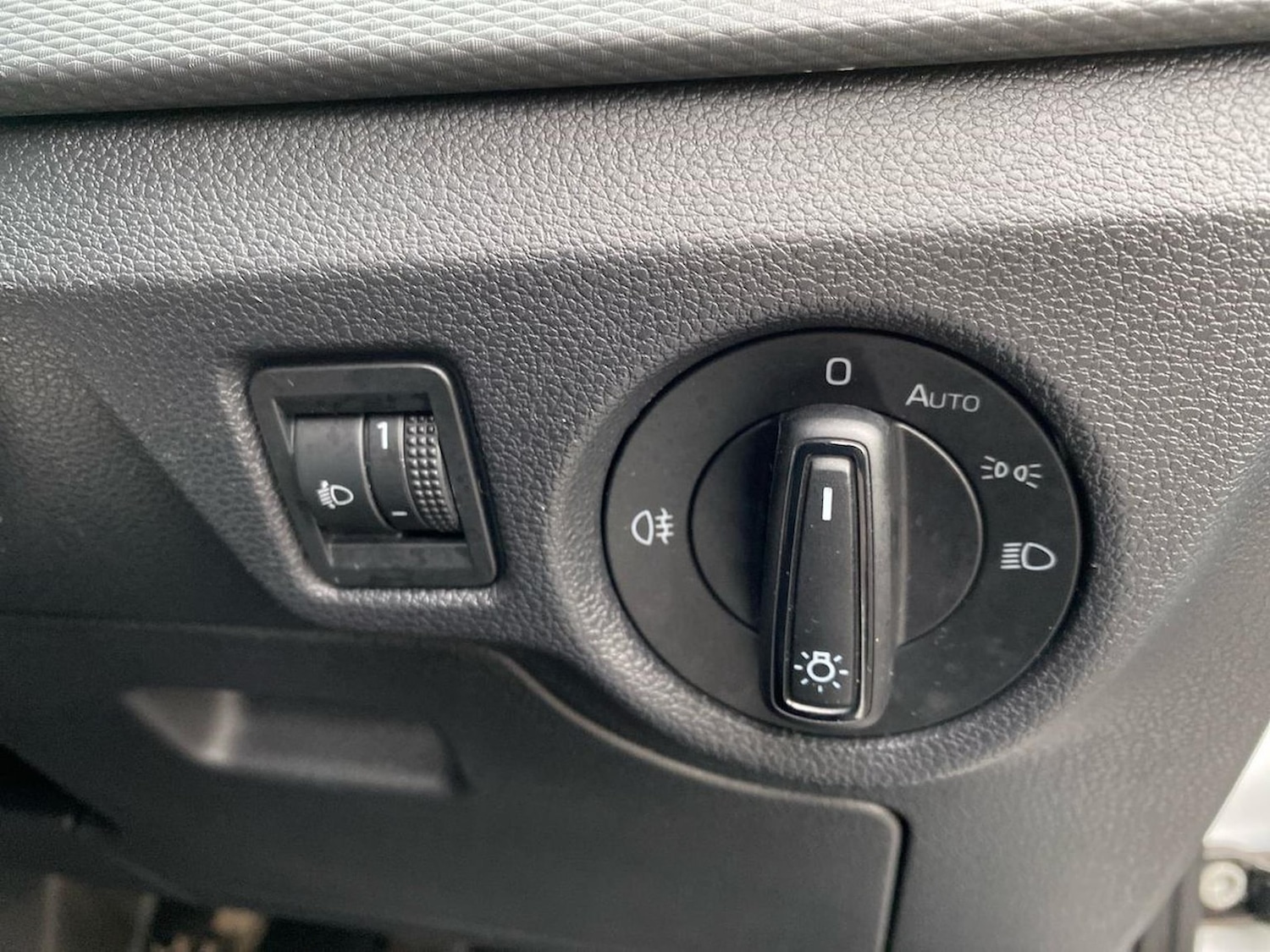 Used Skoda Kamiq 2020 for sale - 76490624: Photo 29